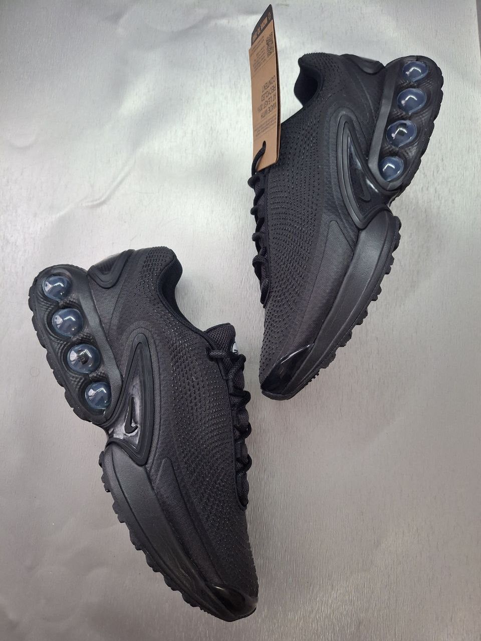 Nike Nike Air Max DN Black Mens Sneakers US 9 EUR 42.5 Size US 9 / EU 42 - 4 Thumbnail