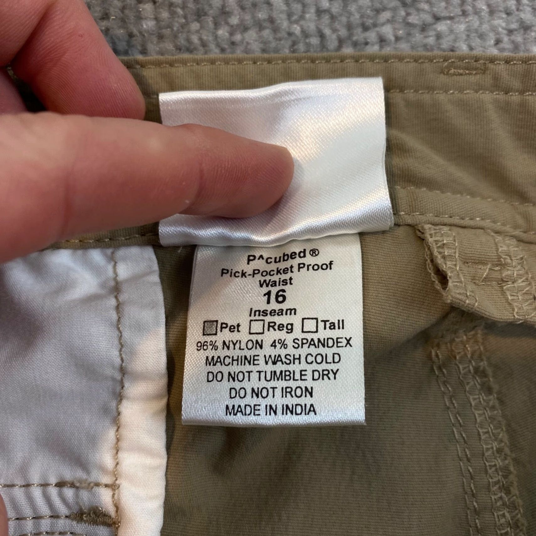 Vintage Clothing Arts Pants Women 16 Petite Brown Cargo Travel Pick-Pocket Proof Roll Up Cargo Pants Women 16P Brown Size 38" / US 16 / IT 52 - 2 Thumbnail