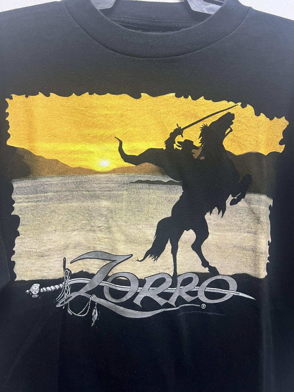 Vintage Vintage 90’s Zorro Antonio Banderas Movie Tee Size US XL / EU 56 / 4 - 2 Thumbnail