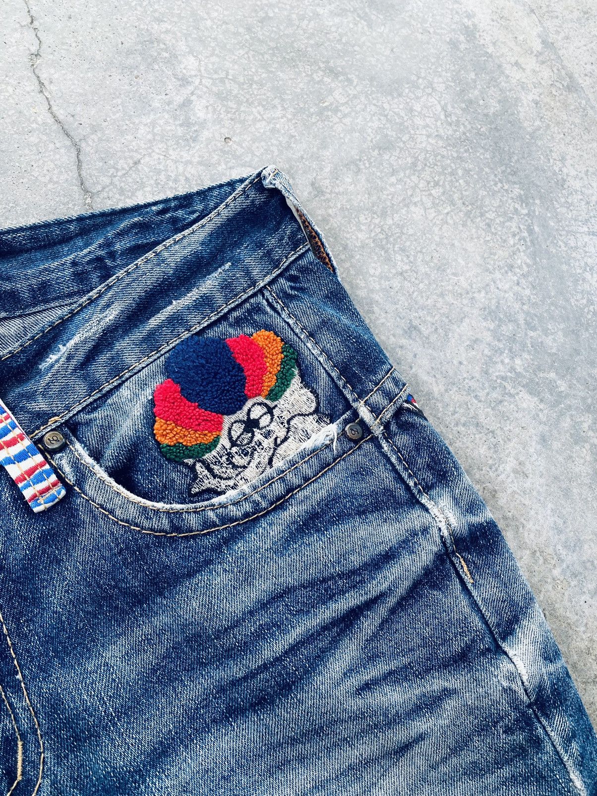 Japanese Brand Vintage Lolita Yoshitomo Nara Art Distressed Denim Pants Size US 34 / EU 50 - 13 Thumbnail