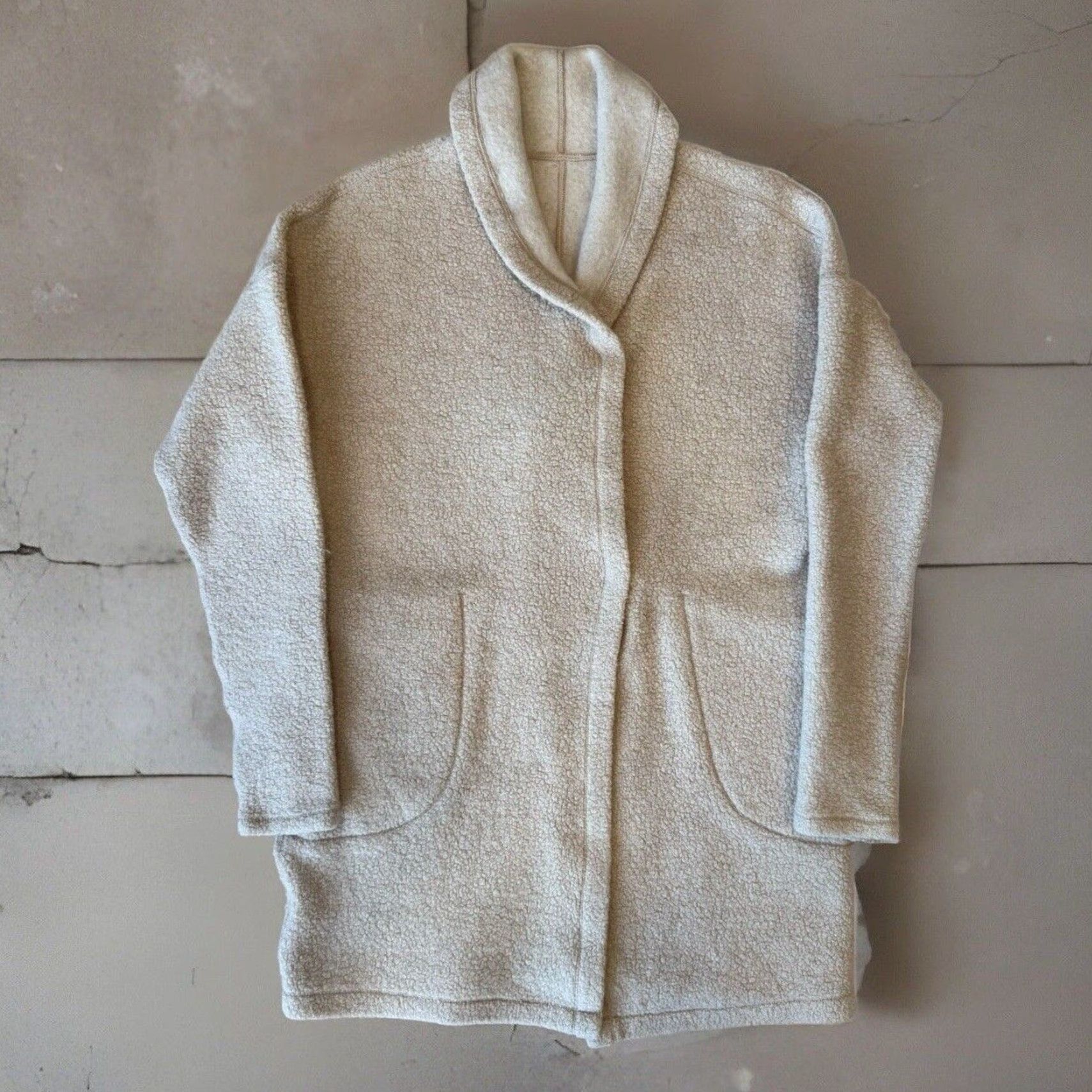 Lululemon Lululemon Sincerely Sherpa Wrap Women's S Beige Open Sweater Glam Athleisure Size S / US 4 / IT 40 - 2 Thumbnail