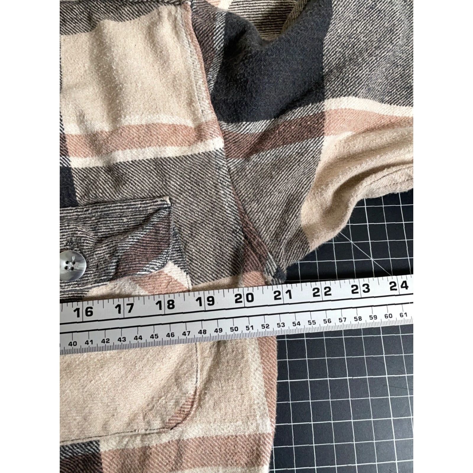 Vintage VINTAGE Creative Edge Shirt Adult Large Beige/Black Check Flannel 90s Grunge Workwear Mens Size US L / EU 52-54 / 3 - 5 Thumbnail