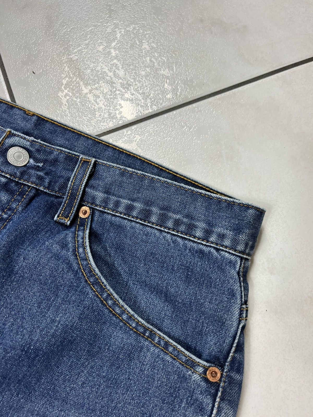 Levi's × Vintage Vintage Levi’s 523 dark washed distressed denim jeans pants Size US 34 / EU 50 - 13 Thumbnail