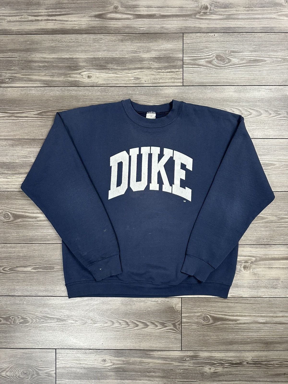 Fruit Of The Loom Vintage Thrashed Duke University Arch Logo Crewneck Size US XL / EU 56 / 4 - 1 Thumbnail