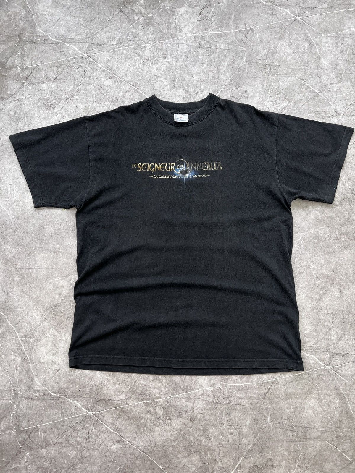 Vintage VINTAGE 90s lord of rings “Le seigneur” rare t shirt Size US XL / EU 56 / 4 - 2 Thumbnail