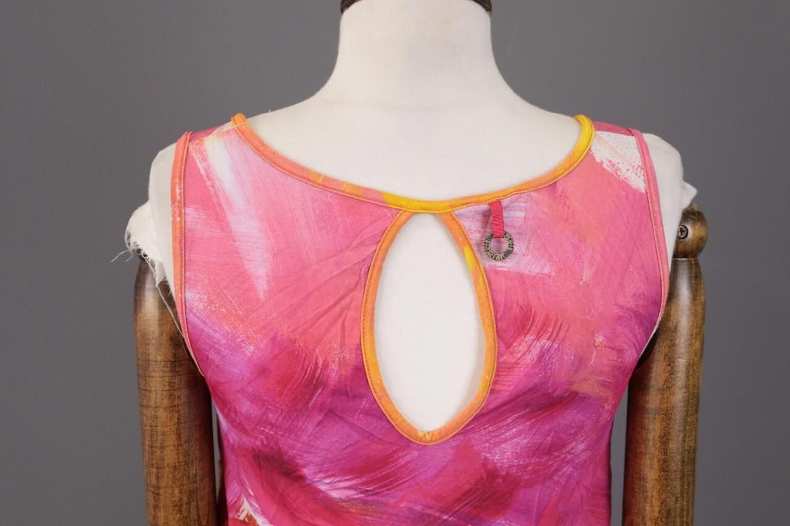 Designer Save the Queen Multicolour Floral Art Top Tank Blouse Size S Size S / US 4 / IT 40 - 9 Thumbnail