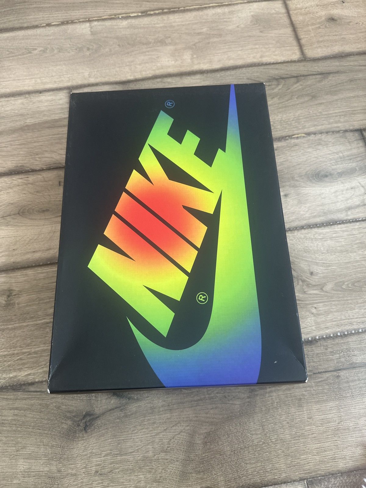 J Balvin × Jordan Brand J Balvin Jordan 1s Size US 10 / EU 43 - 8 Thumbnail