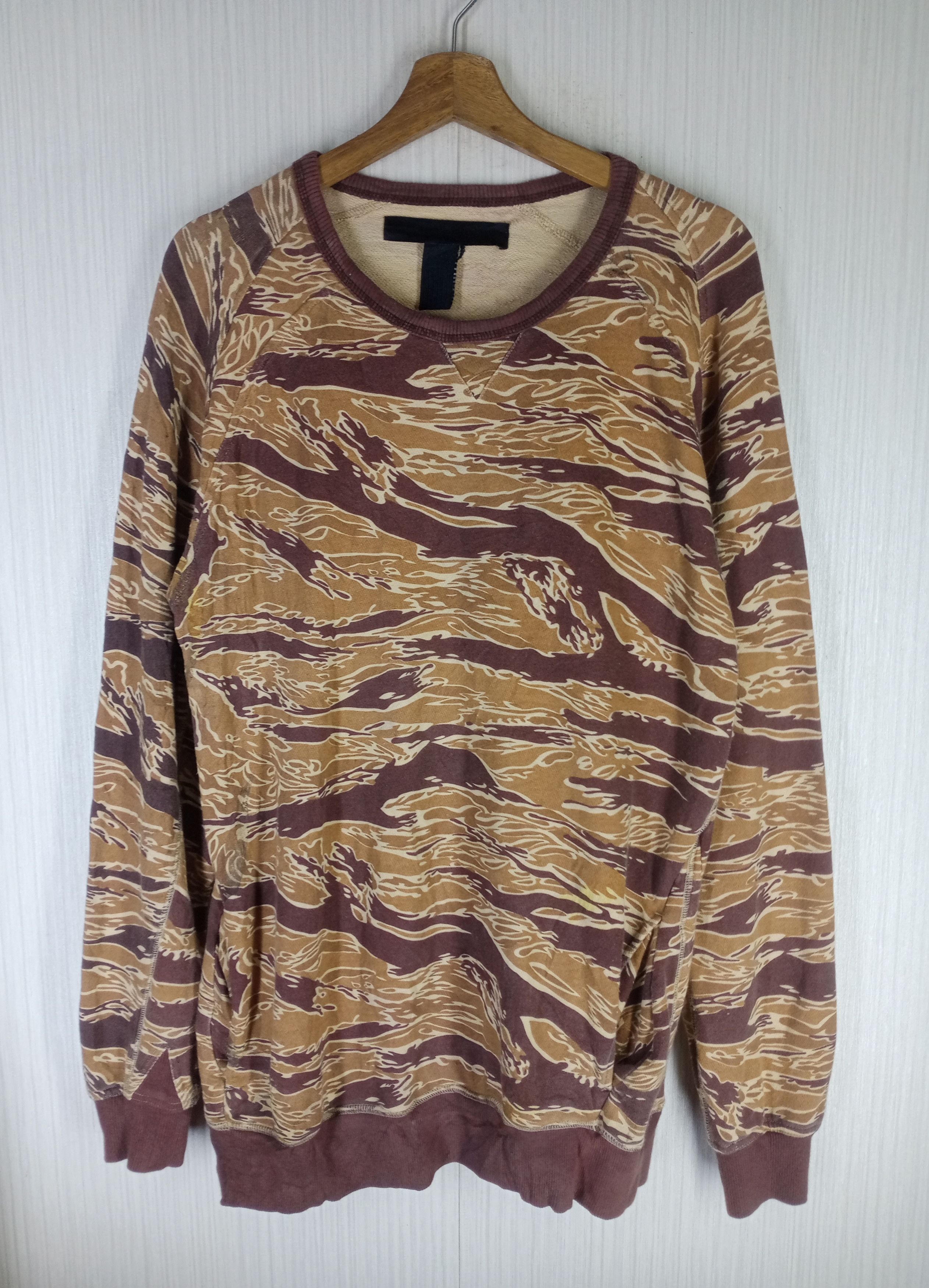 Black Scale RARE BLACK SCALE CAMO TIGER STRIPE SWEATSHIRT Size US M / EU 48-50 / 2 - 1 Thumbnail