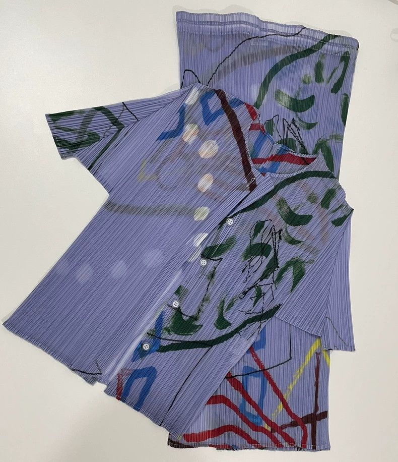 Issey Miyake Issey Miyake size:3 Purple graffiti pleated short-sleeved Size M / US 6-8 / IT 42-44 - 2 Thumbnail