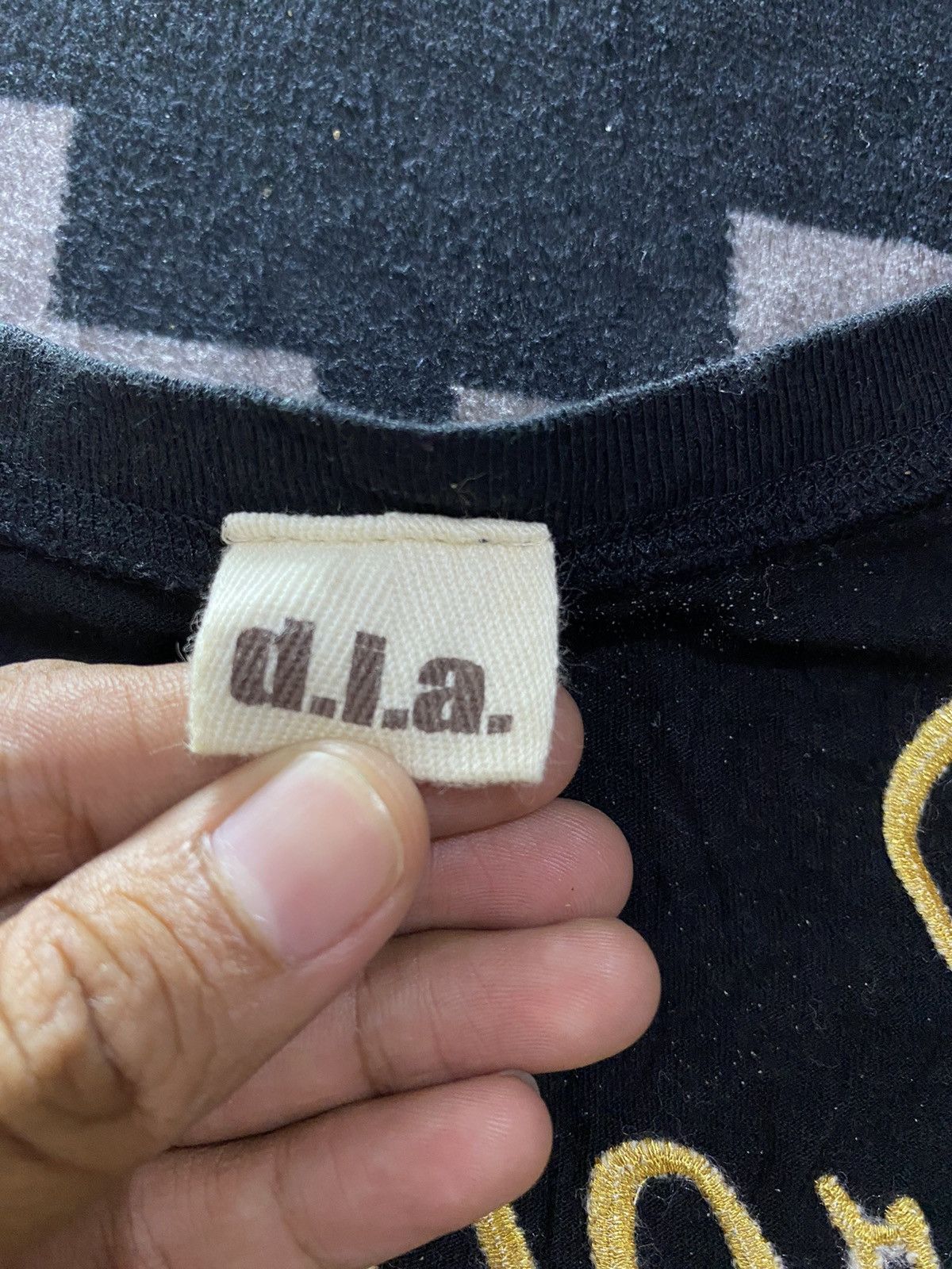 If Six Was Nine d.i.a. Embroidery gold cross tee Size US M / EU 48-50 / 2 - 5 Thumbnail
