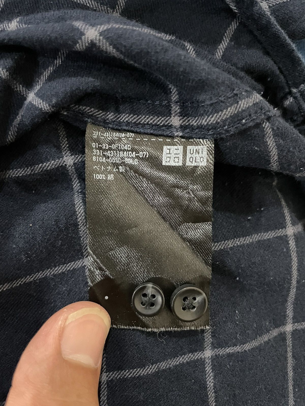 Japanese Brand × Uniqlo Vintage Uniqlo Travis Scott Style Tartan Plaid Flannel Size US M / EU 48-50 / 2 - 11 Thumbnail