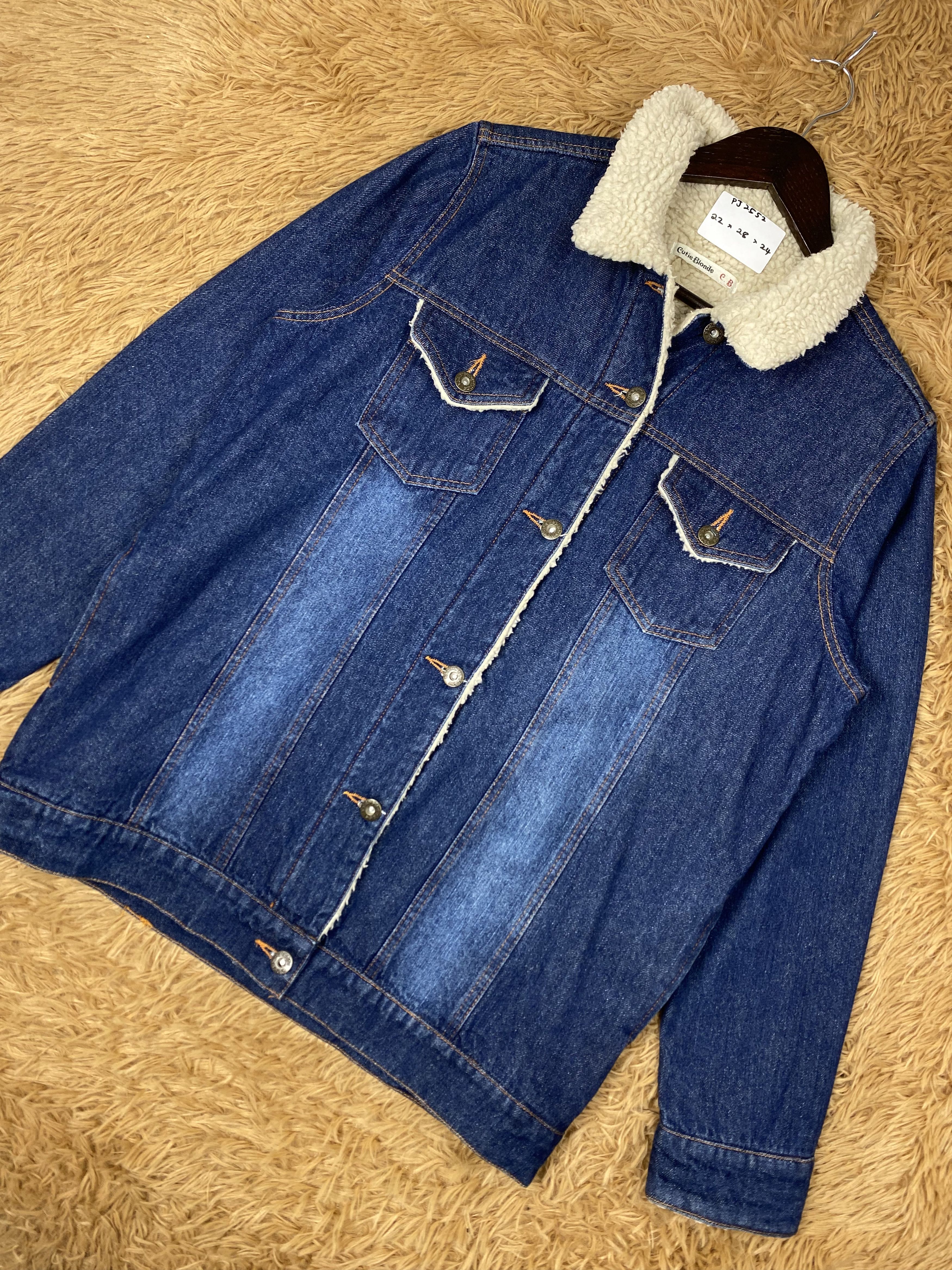 Japanese Brand Vintage Cutie Blonde Fleece Lining Denim Jacket PJ2552 Size US L / EU 52-54 / 3 - 2 Thumbnail