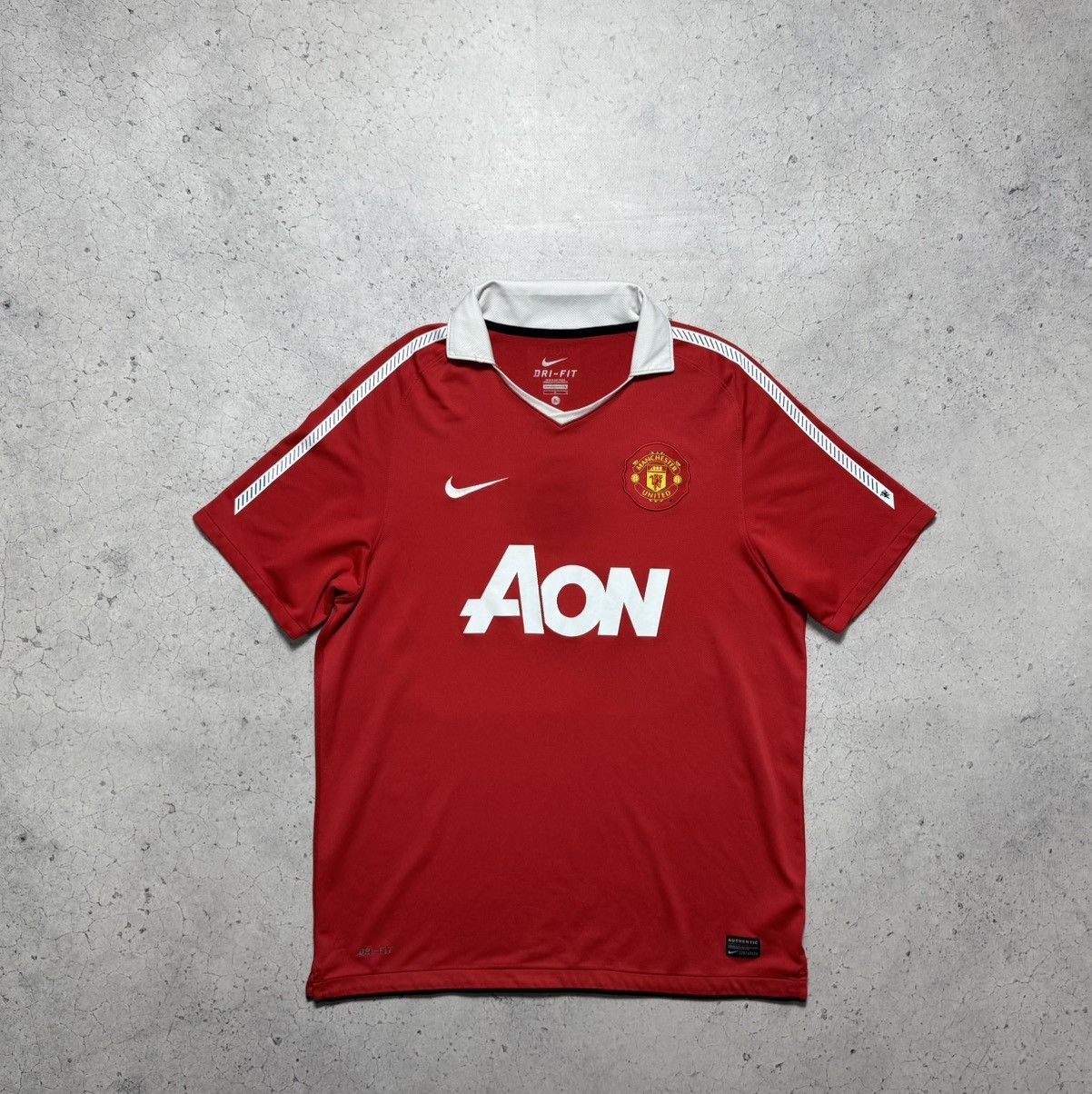 Nike FC Manchester United 2010/2011 Vintage Soccer Jersey