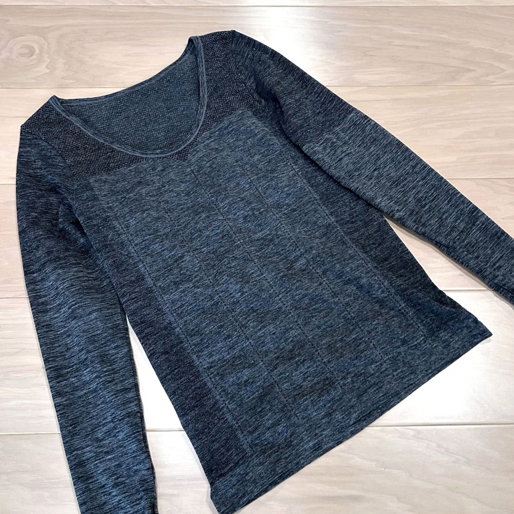 Fabletics Fabletics Delta Seamless Long Sleeve Top Women’s M Gray Slim Breathable Moisture Wicking Gym Yoga Running Shirt/L/S Top Size M / US 6-8 / IT 42-44 - 2 Thumbnail