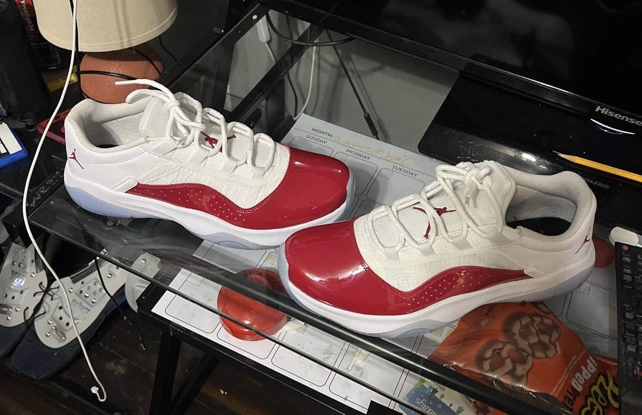 Jordan Brand Jordan 11 low CMF Size US 10.5 / EU 43-44 - 3 Thumbnail