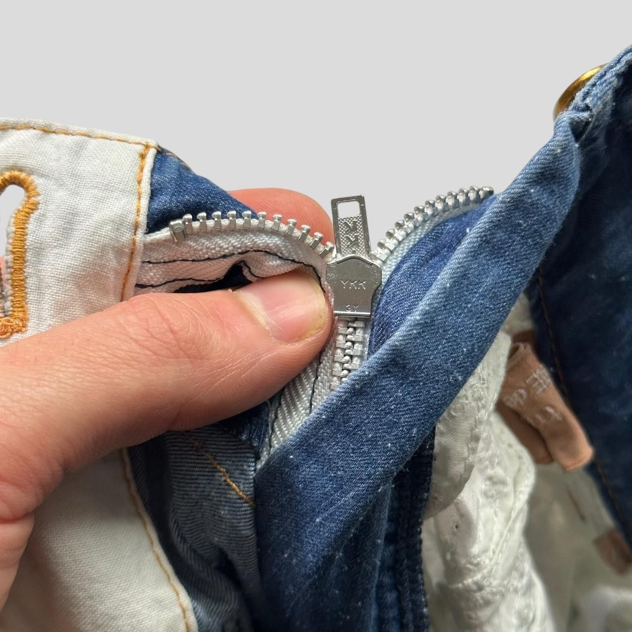Comme des Garcons CDG Tricot 00’s Brodiere Denim Patchwork Cargo Skirt - M Size 28" / US 6 / IT 42 - 4 Thumbnail