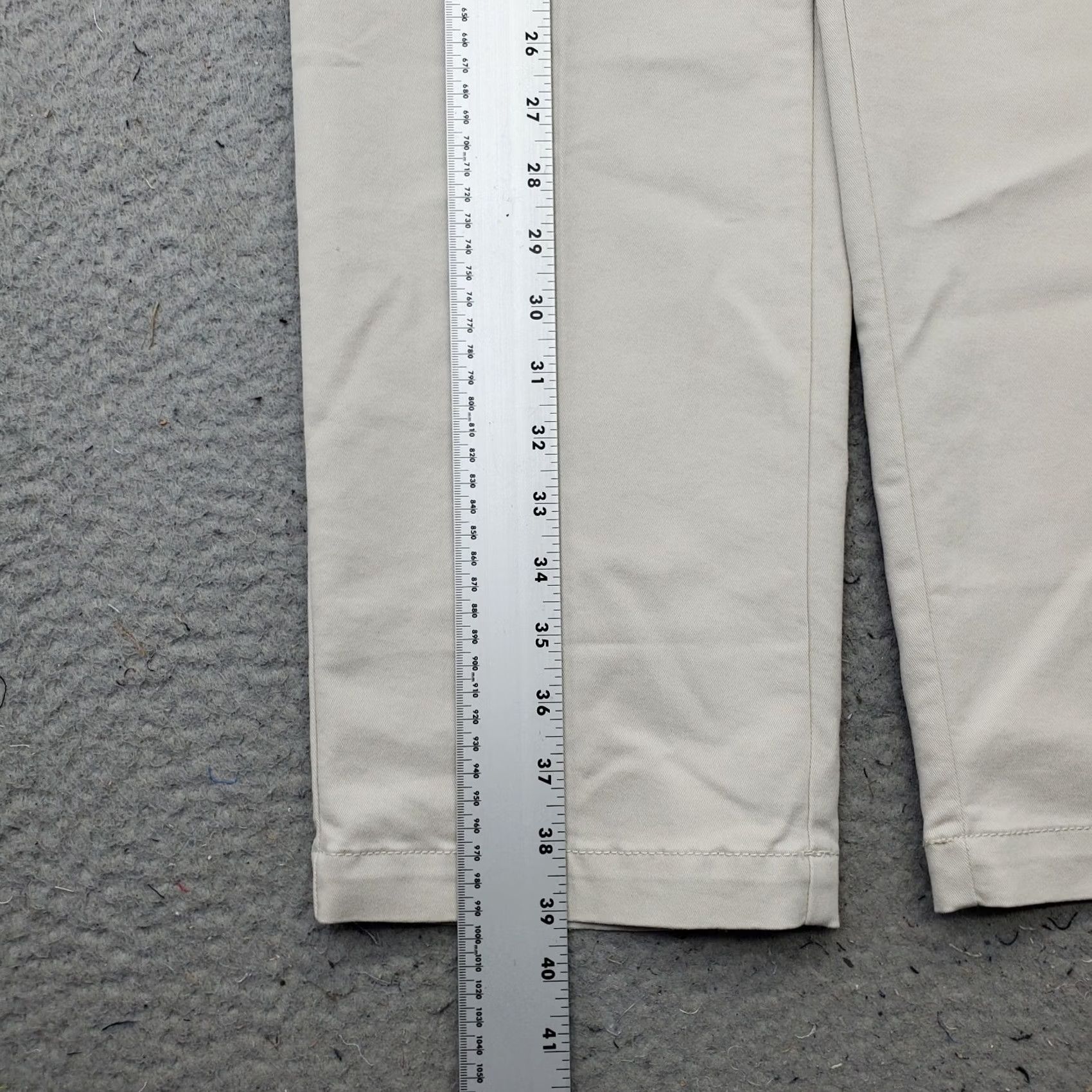 Izod IZOD Mens 32 Chino Pants Tan Straight Fit Flat Front Stretch Size US 32 / EU 48 - 3 Thumbnail