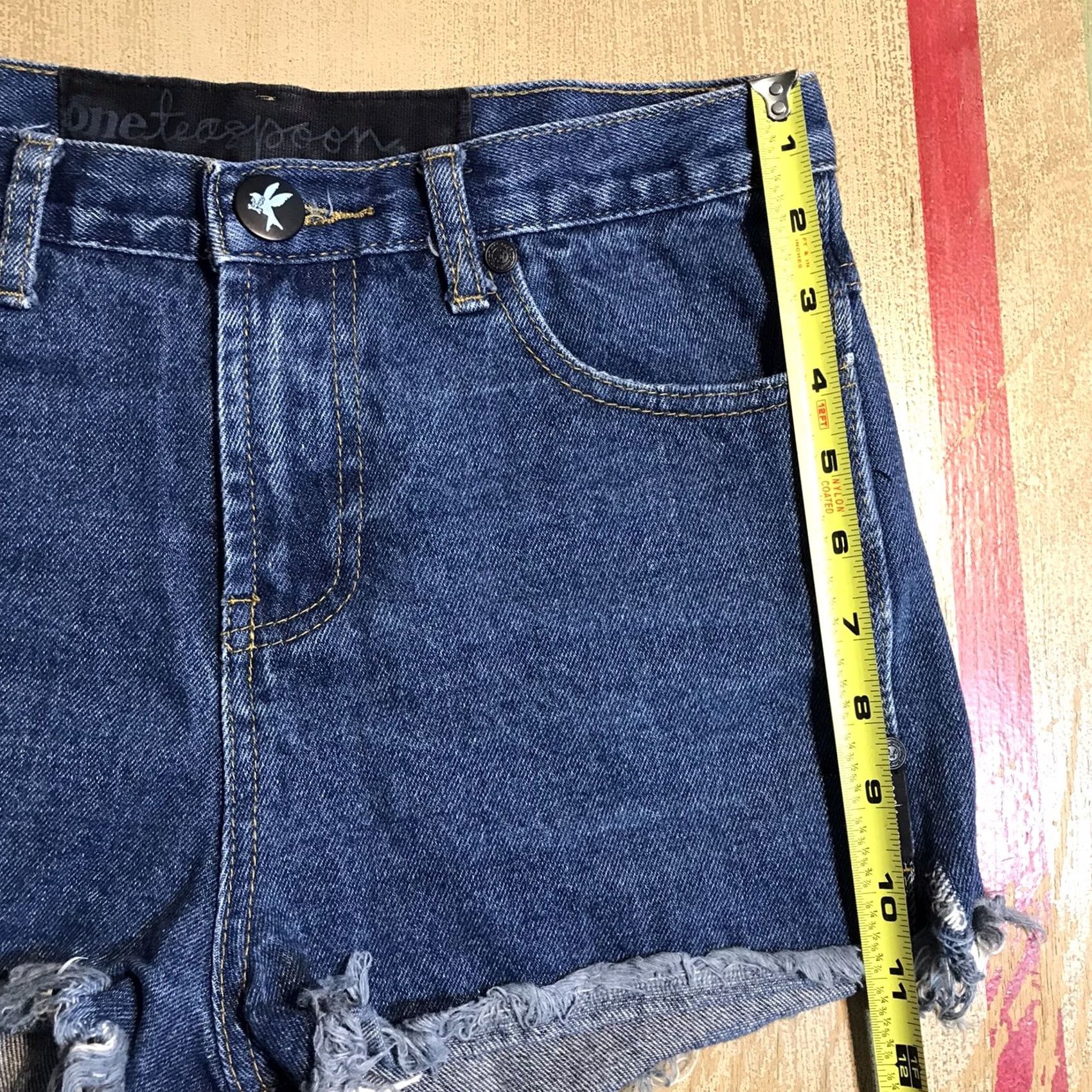 Vintage ONE x OneTeaspoon Jeans Shorts High Waisted Cut Off Raw Hem Womens 25 Blue Denim 5-Pocket Distressed Frayed Hem Casual Vintage? No Size 42" / US 20 - 7 Thumbnail