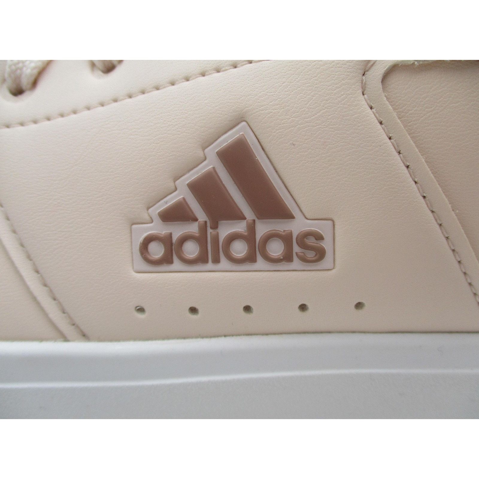 Adidas Adidas Shoes Women's Sz 11 Beige Low Top Casual Sneakers 1S5 Size US 11 / IT 41 - 11 Thumbnail