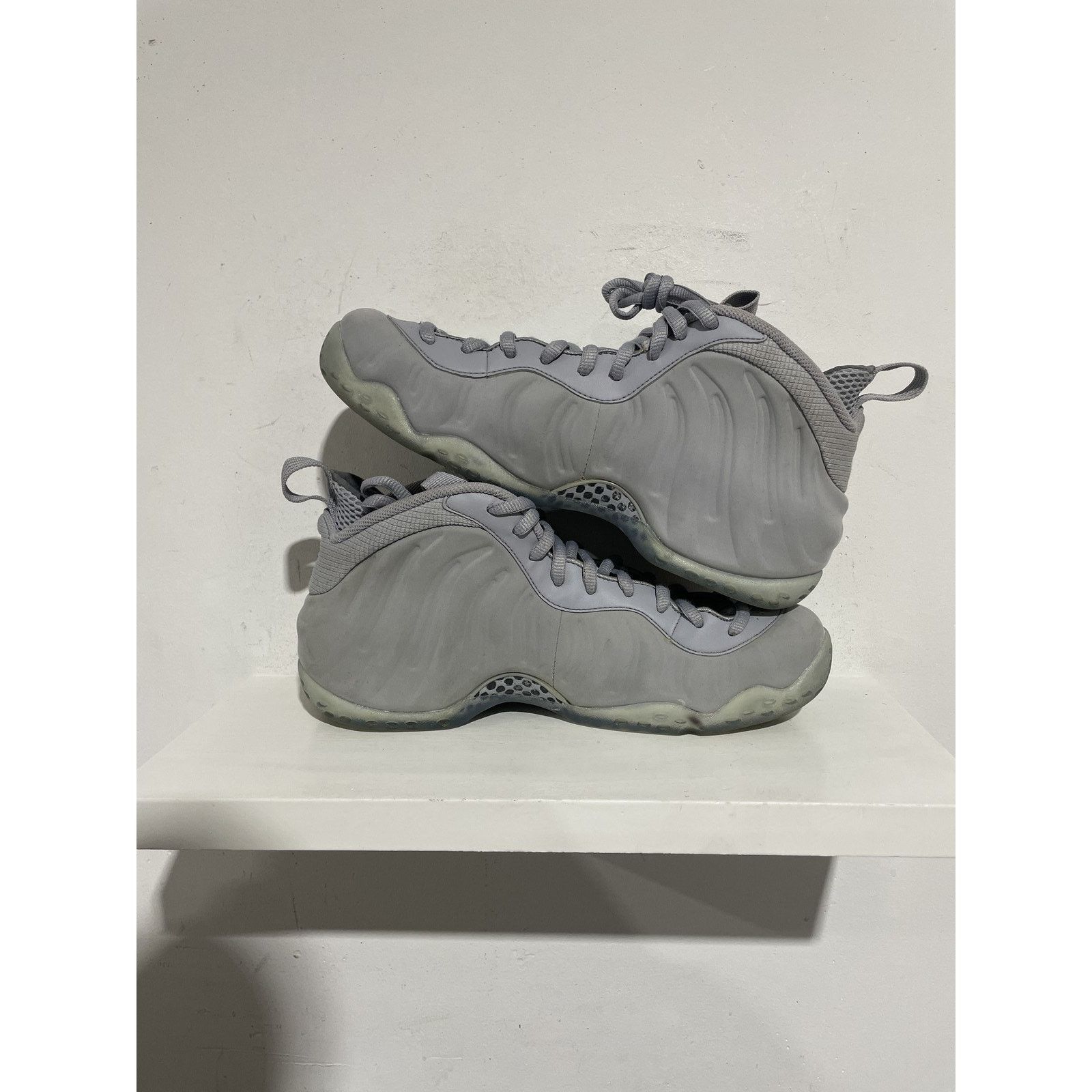 Nike NIKE AIR FOAMPOSITE ONE WOLF GREY SUEDE SIZE 10 PREOWNED Size US 10 / EU 43 - 2 Thumbnail