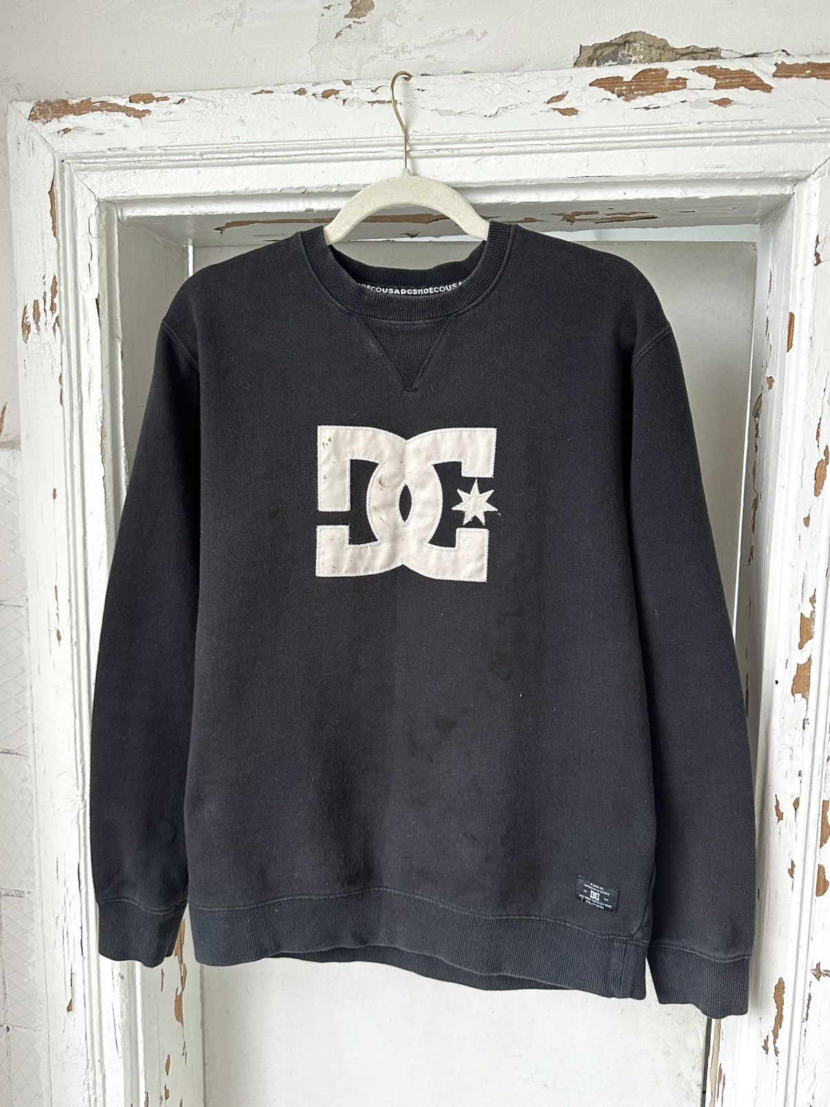 Vintage Vintage DC Logo Black Sweatshirt Size US M / EU 48-50 / 2 - 1 Thumbnail