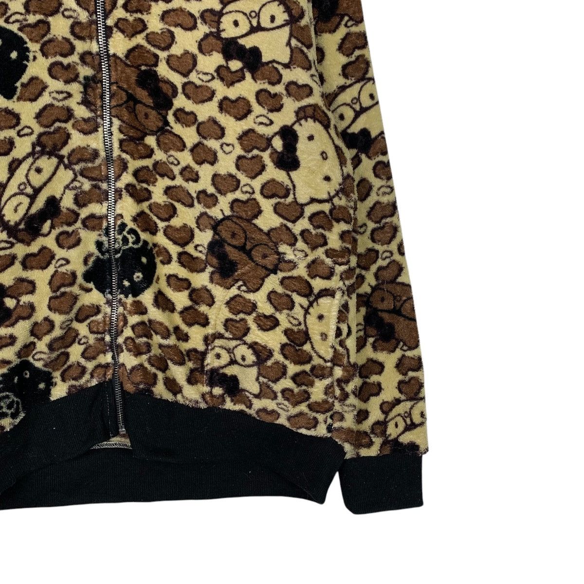 Japanese Brand HELLO KITTY Fullprint Zipper Hoodies Sweatshirt #2017-C87 Size L / US 10 / IT 46 - 4 Thumbnail
