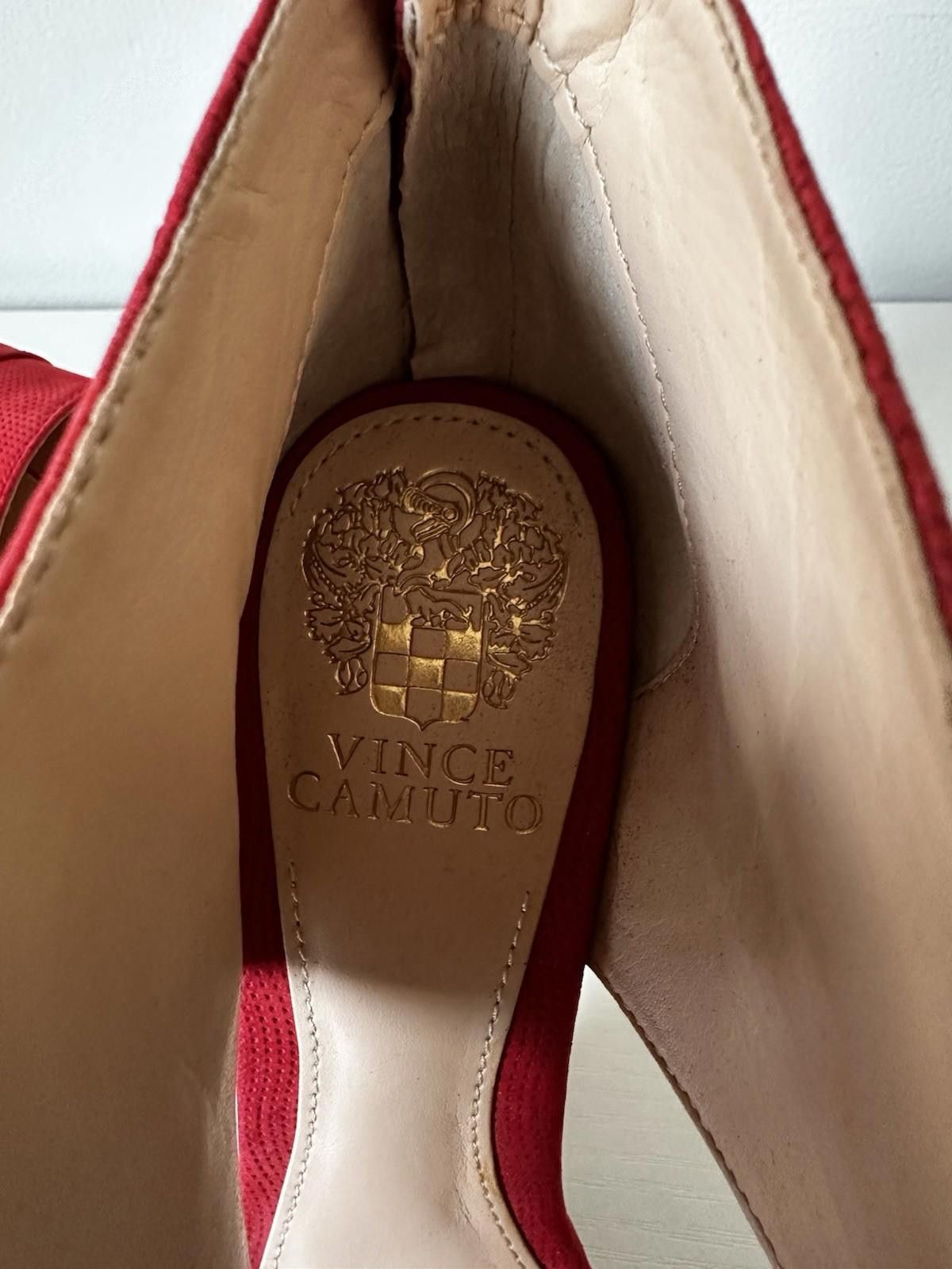 Vince Camuto Vince Camuto Hensley Women's Red Suede 4" Heels Size 7 Size US 7 / IT 37 - 7 Thumbnail