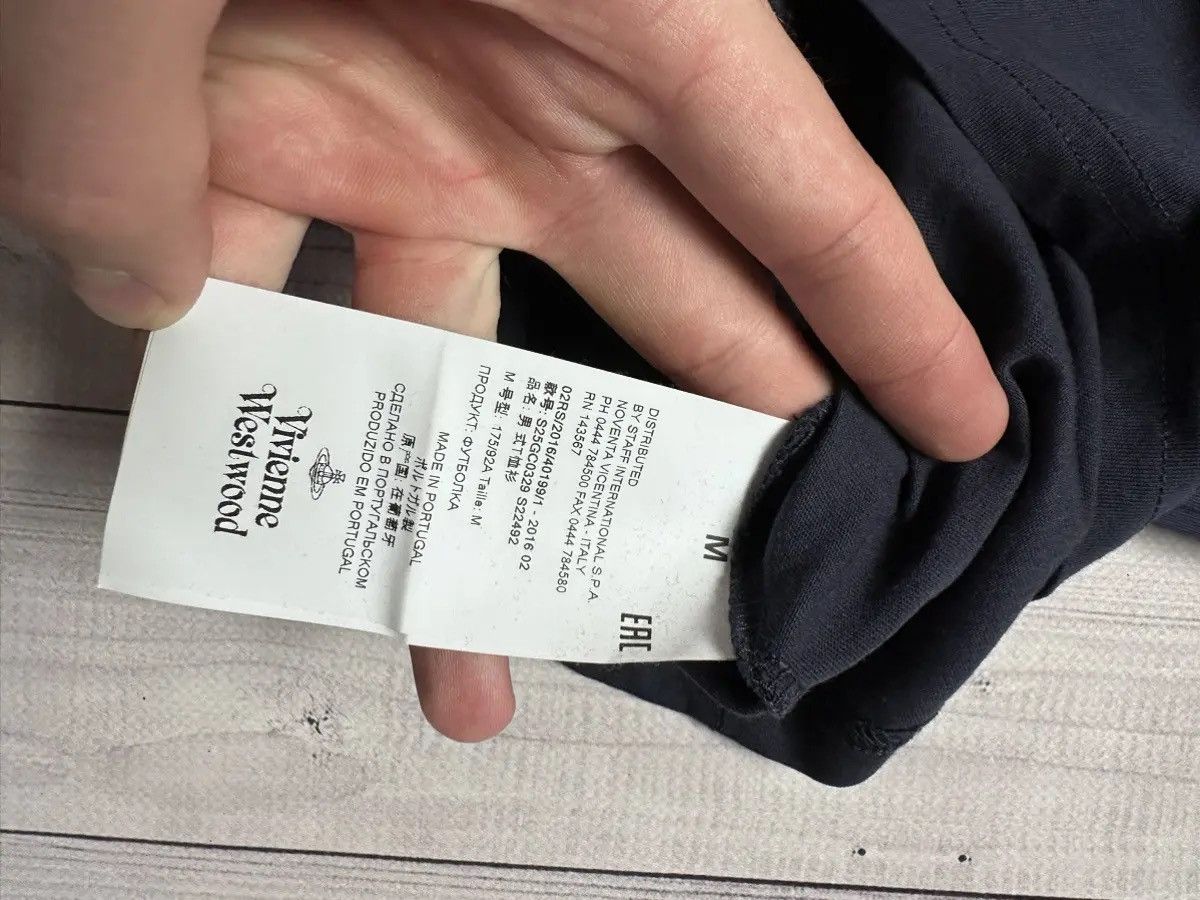 Vivienne Westwood Vintage Vivienne Westwood tee logo size M navy Size US M / EU 48-50 / 2 - 4 Thumbnail