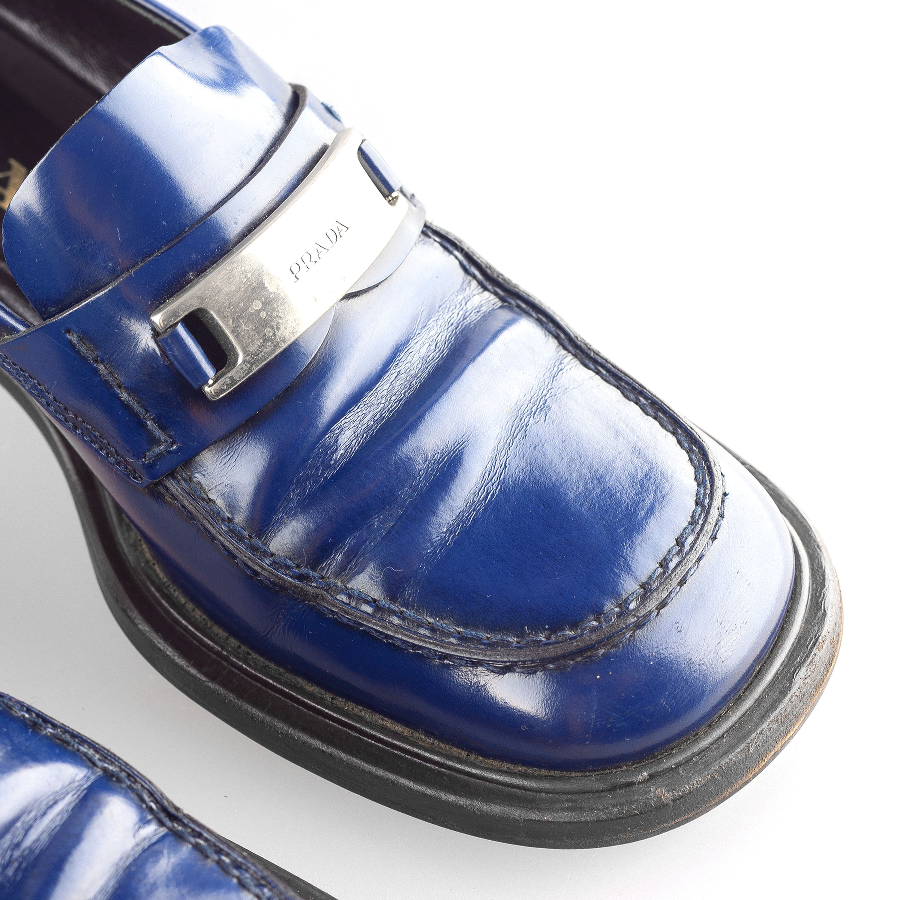 Prada Prada Vintage Blue Leather Loafers (38,5 EU) Size US 7.5 / IT 37.5 - 4 Thumbnail