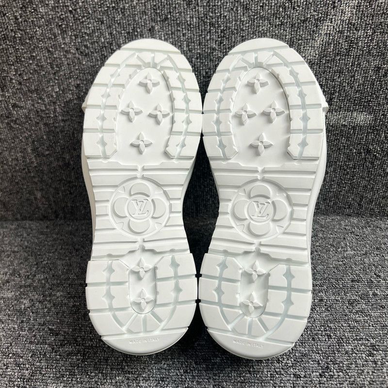 Louis Vuitton Louis Vuitton Squad Comfortable Casual Sneakers for Women - Size US 6 / IT 36 - 4 Thumbnail