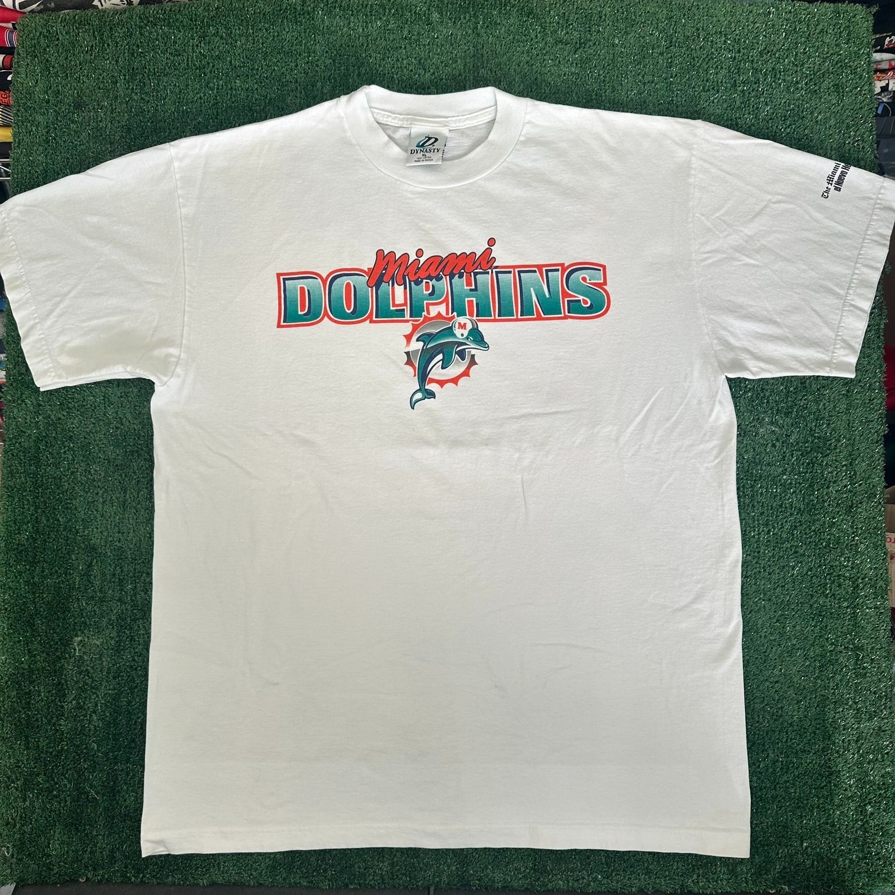 NFL Vintage Y2K Miami Dolphins T-Shirt White NFL Football Logo Size US XL / EU 56 / 4 - 1 Thumbnail