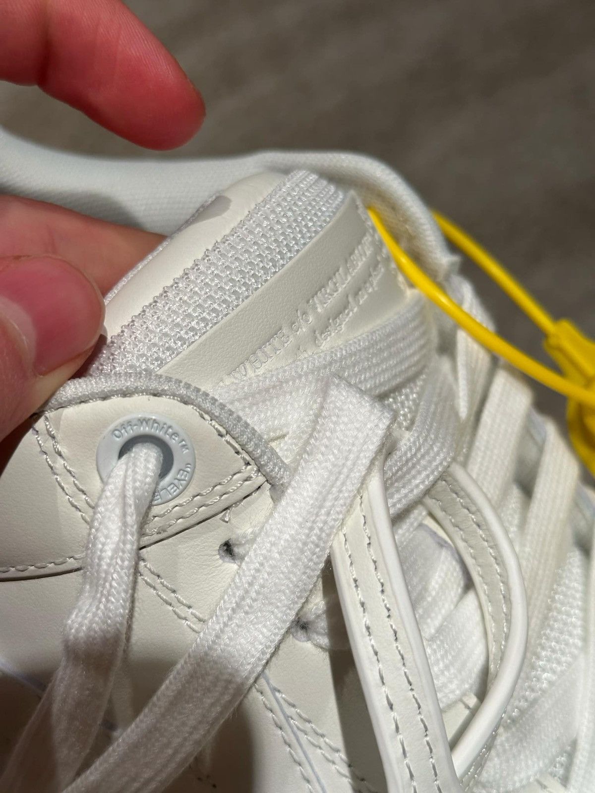 Off-White Off white out of office triple white sole Size US 9.5 / EU 42-43 - 4 Thumbnail