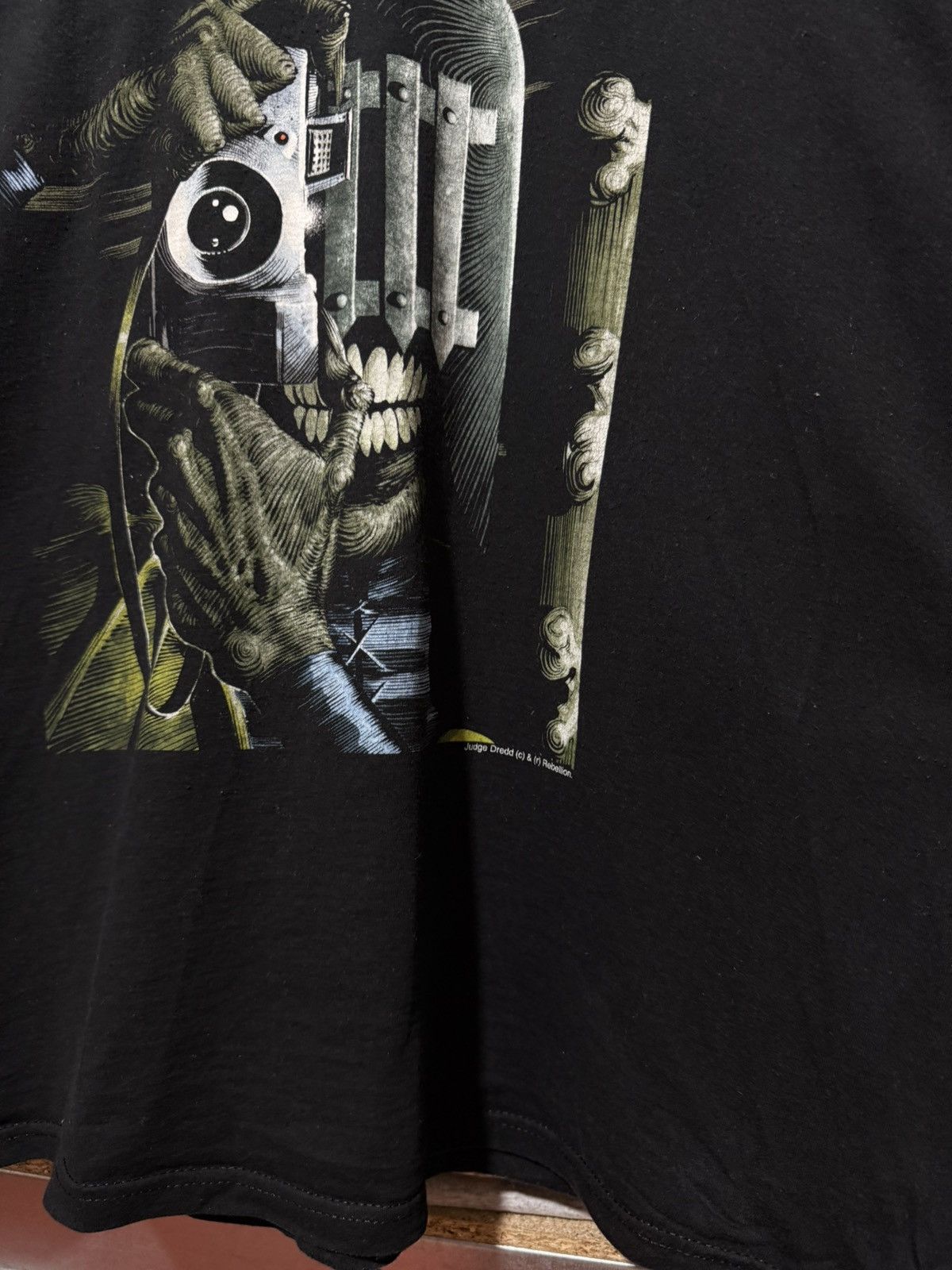Vintage Vintage 2000’s Judge Dredd Rebellion Videogame T-Shirt Size US XL / EU 56 / 4 - 4 Thumbnail