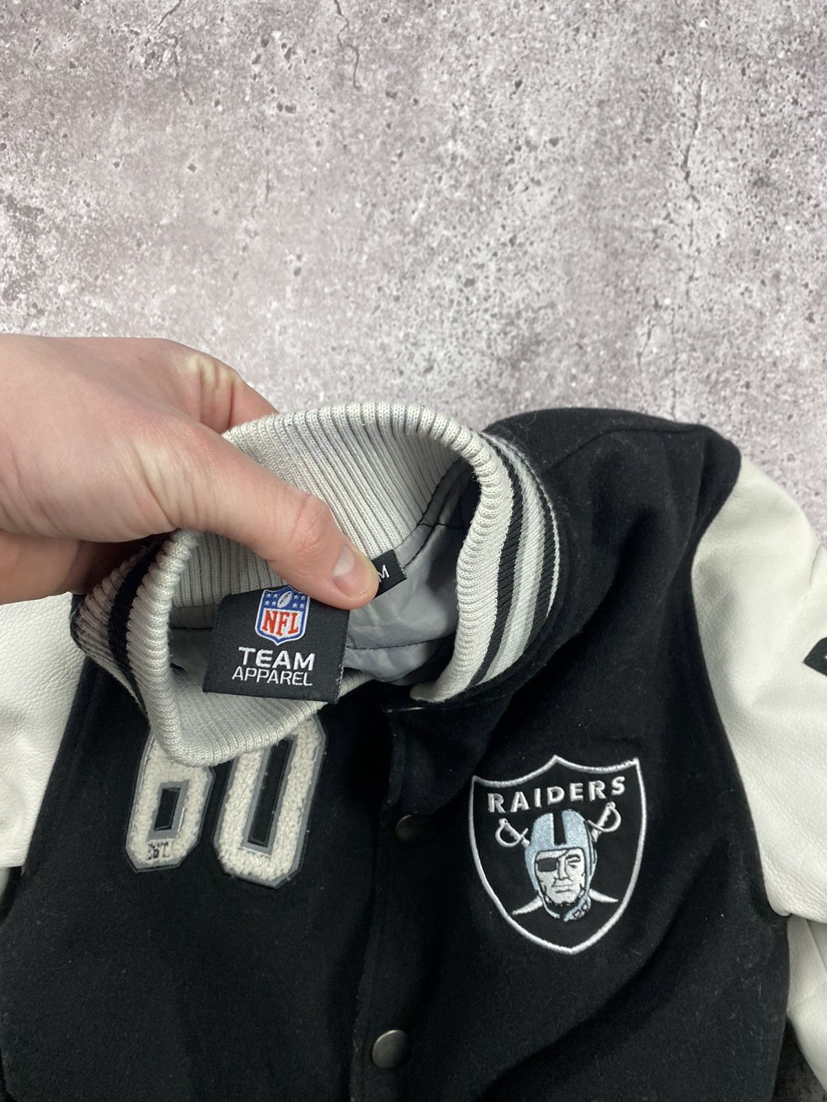 NFL Oakland Raiders NFL wool/leather Black VintgaeBomber Jacket Size US M / EU 48-50 / 2 - 7 Thumbnail