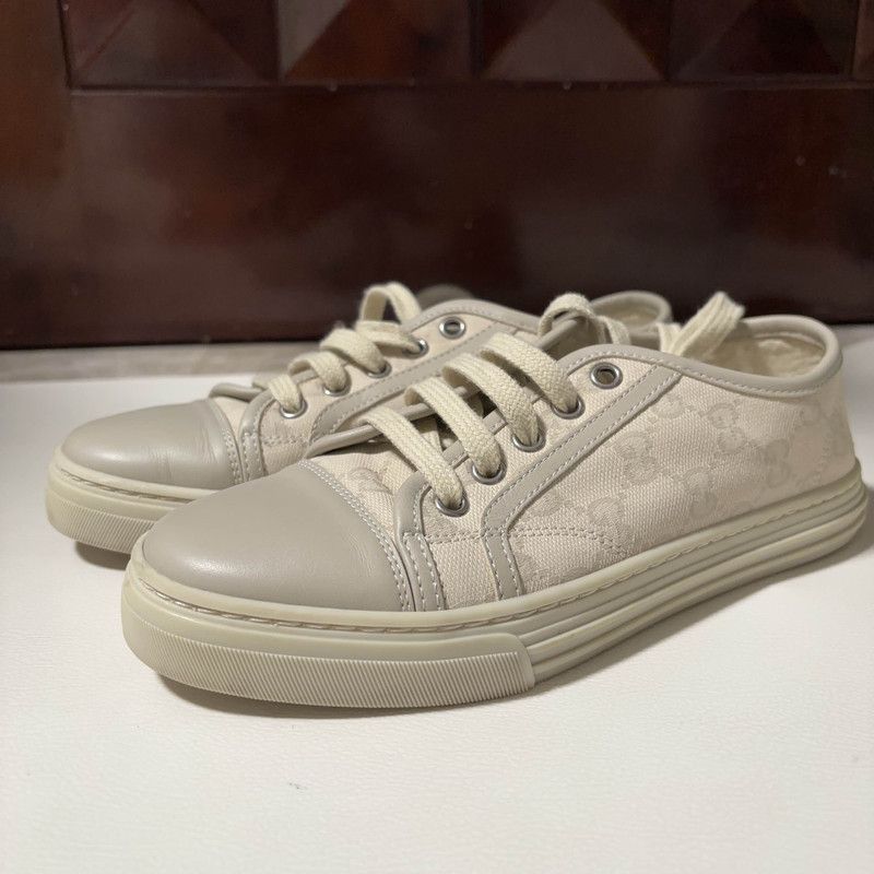 Gucci Gucci Low-Top GG Canvas Sneakers for Women 0079 Size US 5 / IT 35 - 1 Thumbnail
