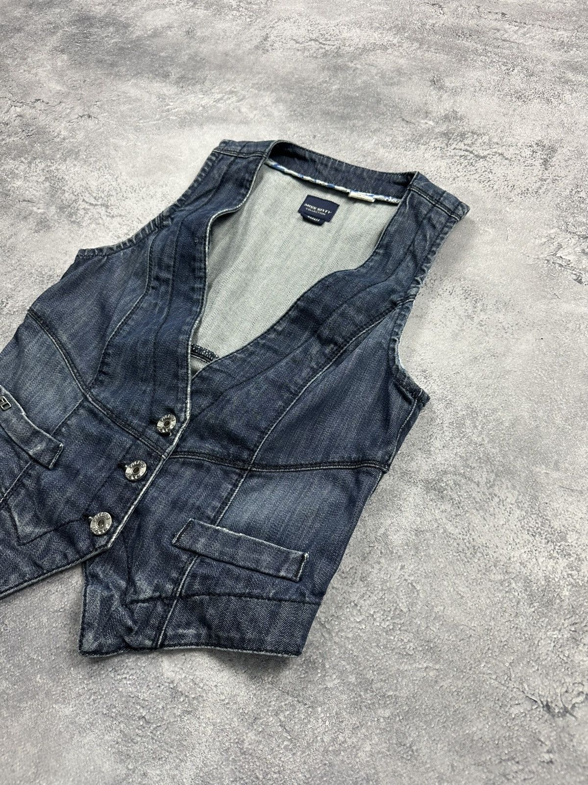 Miss Sixty Vintage Miss Sixty Y2K Vest Avant Garde Japanese Style M60 Size S / US 4 / IT 40 - 4 Thumbnail