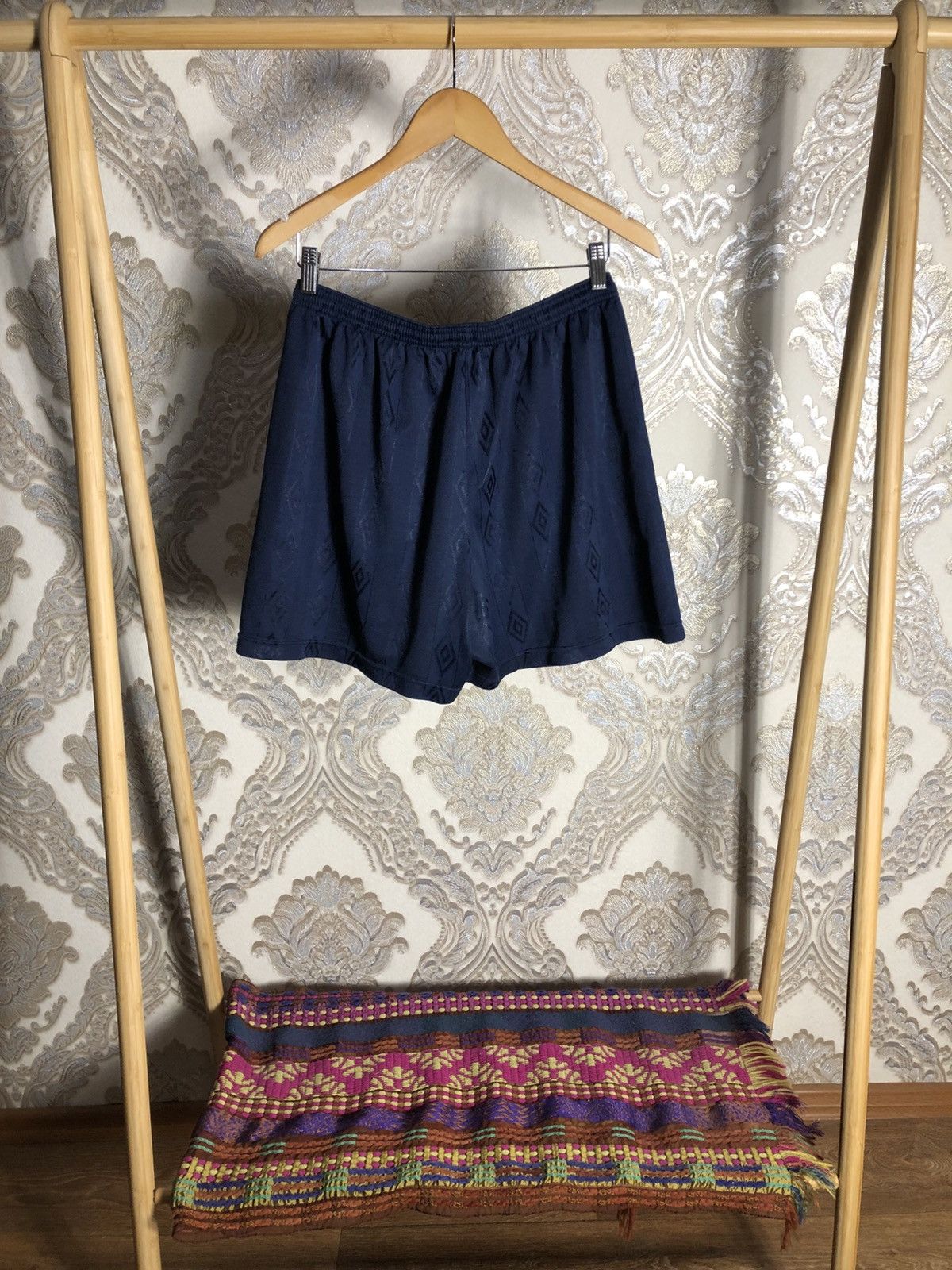 Umbro × Vintage VERY RARE UMBRO ENGLAND MANCHESTER RETRO SOCCER SHORTS 90s Size US 35 - 5 Thumbnail