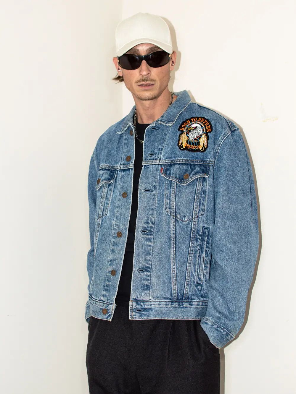 Levi's × Vintage Vintage Levis Born to ride patched denim bomber jacket Size US L / EU 52-54 / 3 - 3 Thumbnail