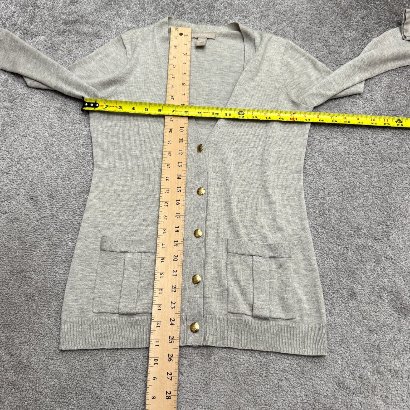 Banana Republic Banana Republic Cardigan Sweater Wool Blend Button up Gray Womens Small Knit Stretch Classic Size S / US 4 / IT 40 - 7 Thumbnail