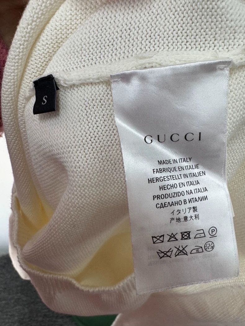 Gucci Gucci Round-neck solid color sweater Size US S / EU 44-46 / 1 - 7 Thumbnail