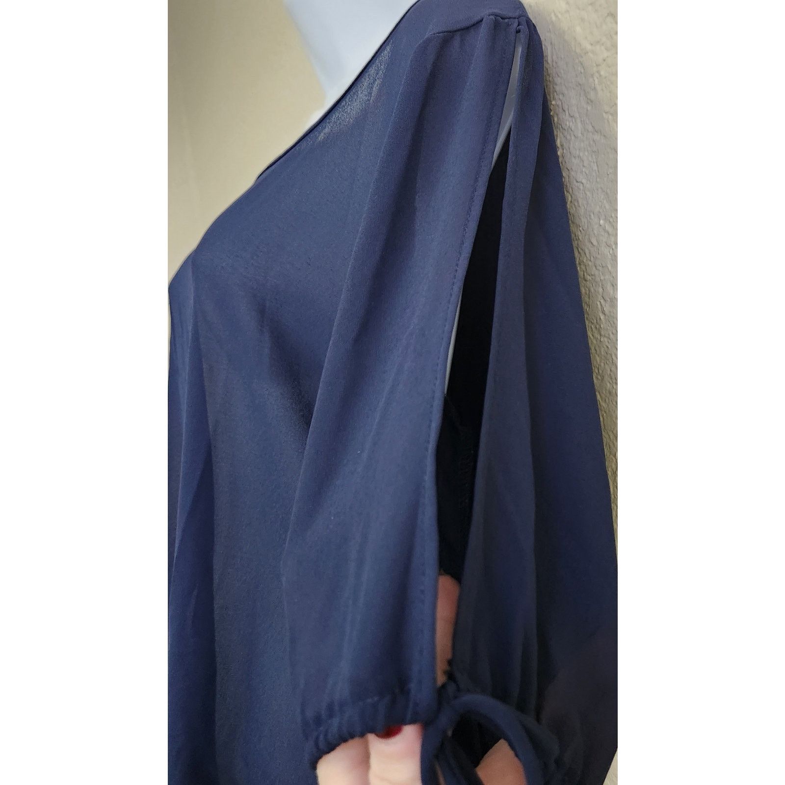 Other Belinda Blue Sheer Cold Shoulder Back Button Up Top Large Size L / US 10 / IT 46 - 2 Thumbnail