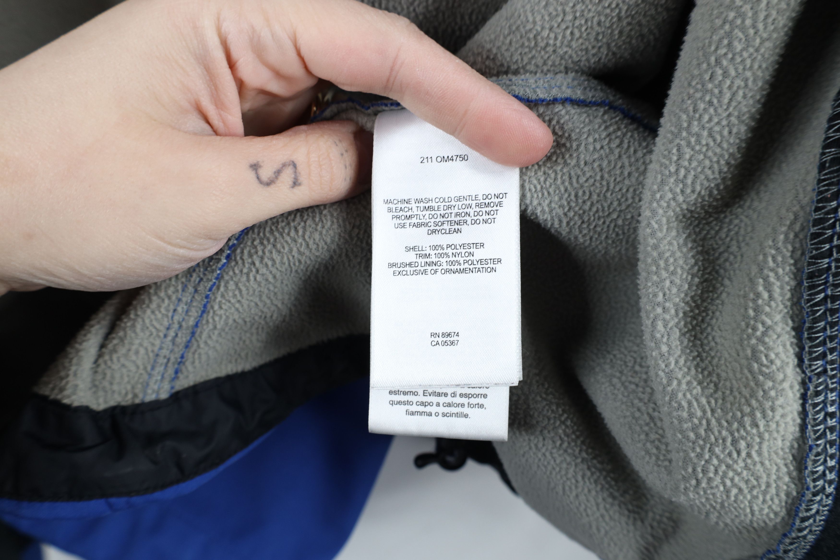 Mountain Hardwear × Vintage Vintage Mountain Hardwear Hooded Soft Shell Jacket Blue Size US L / EU 52-54 / 3 - 12 Thumbnail
