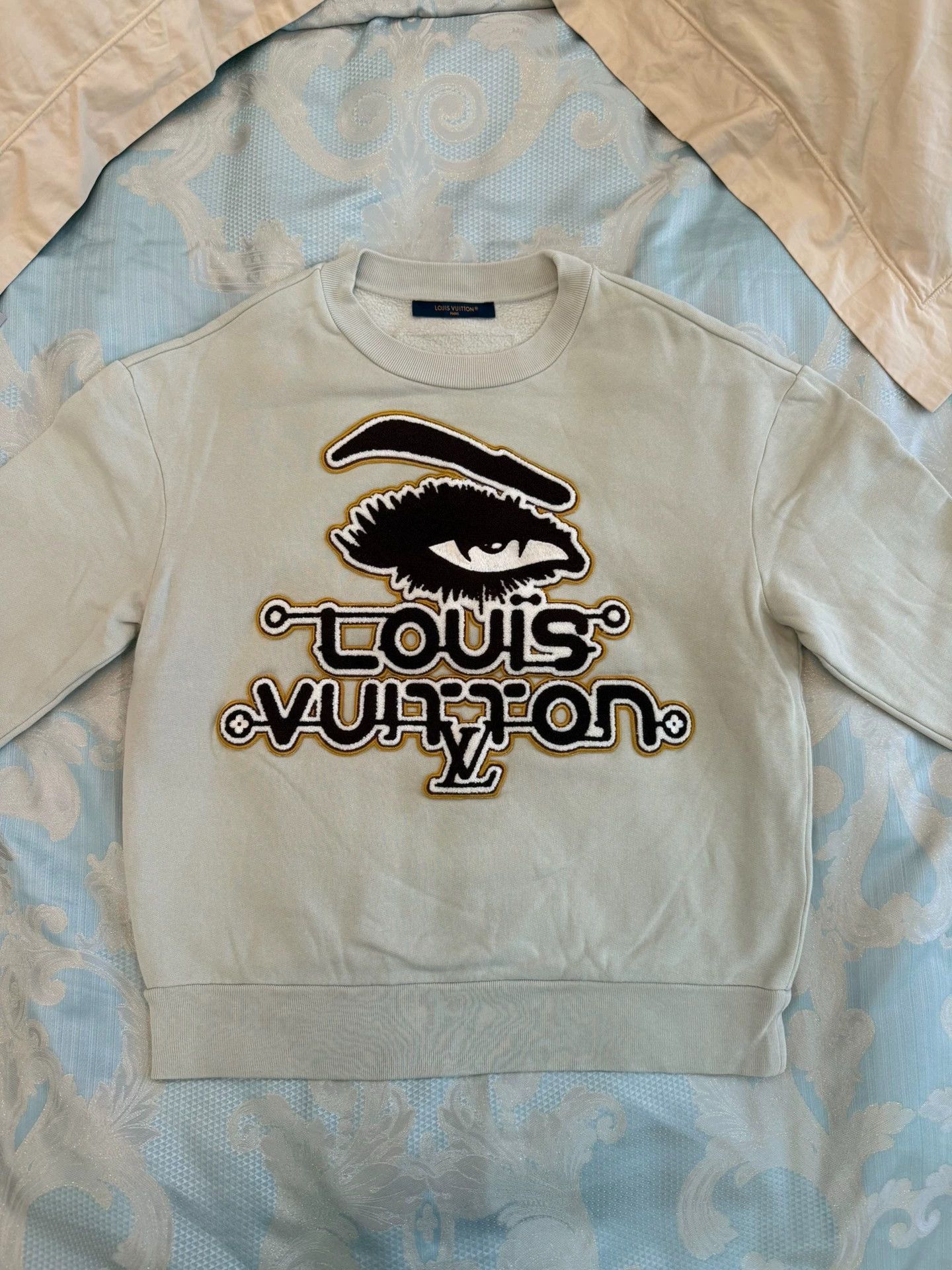 Louis Vuitton LV Unisex Flocked 3D Big Logo Full Lettering Sweatshirt M Size US M / EU 48-50 / 2 - 1 Thumbnail