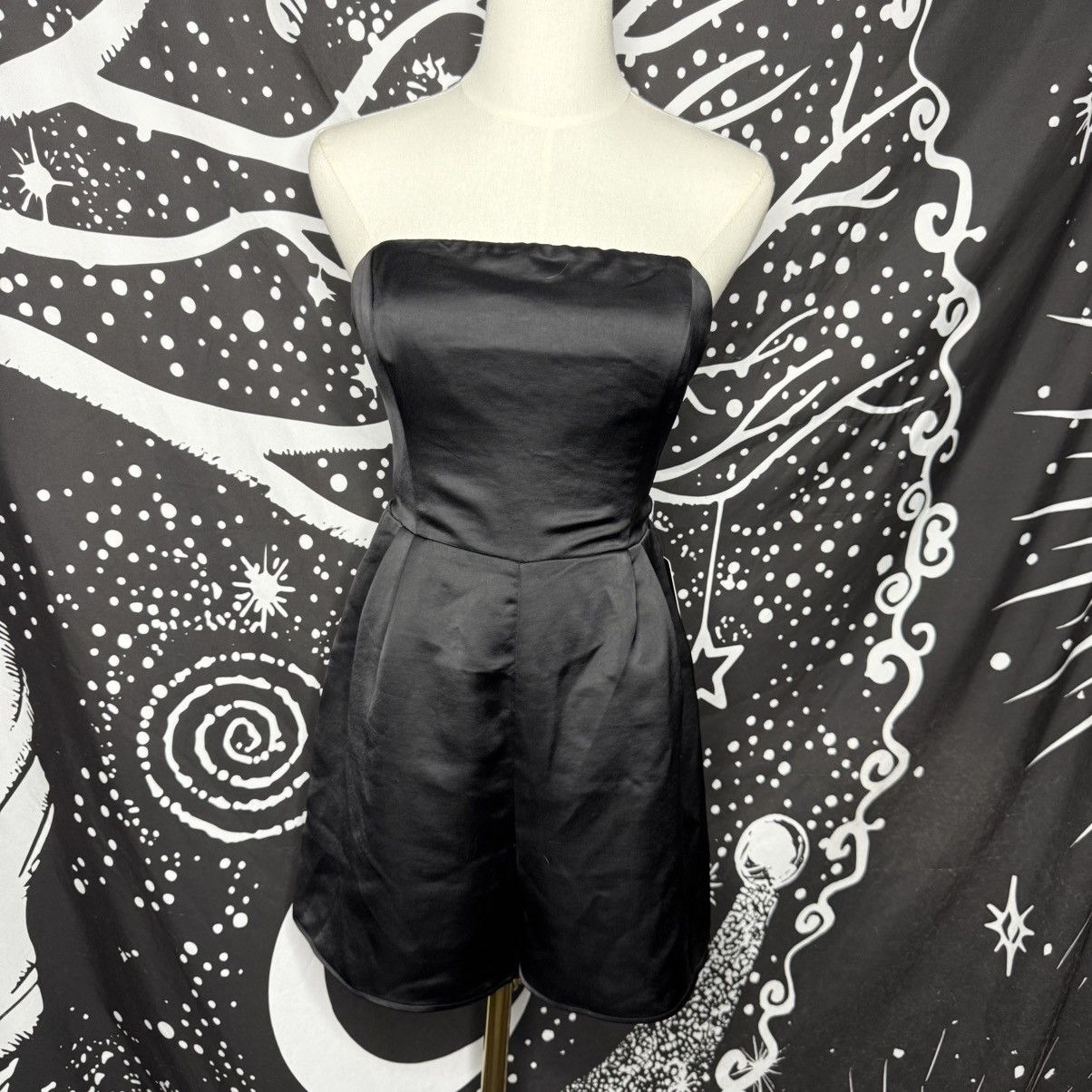 Express Express Strapless Black Satin Romper Dress Size M / US 6-8 / IT 42-44 - 1 Thumbnail