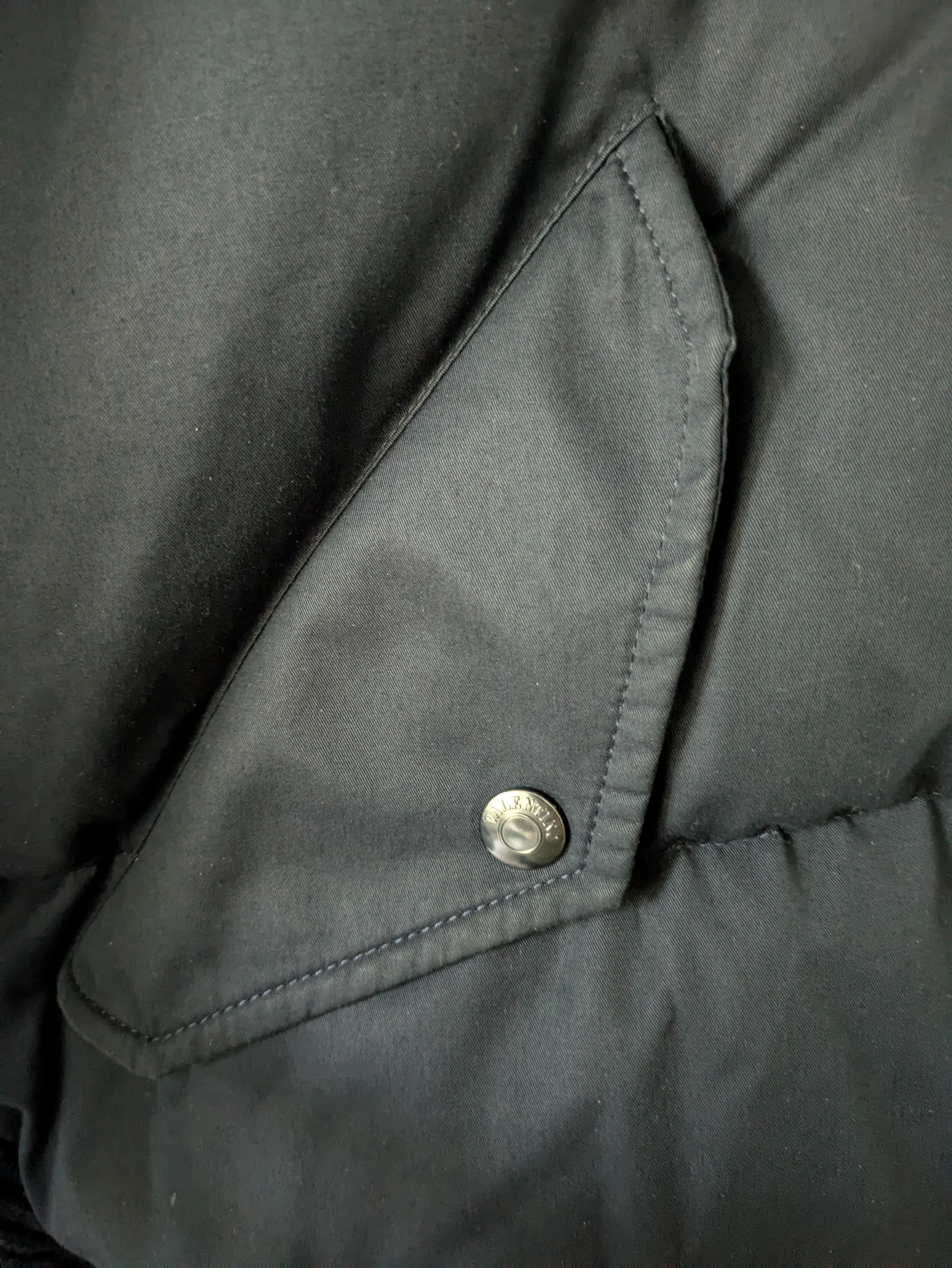 Valentino Valentino Garavani Daunenjacke Neu mit Etikett Size US L / EU 52-54 / 3 - 4 Thumbnail