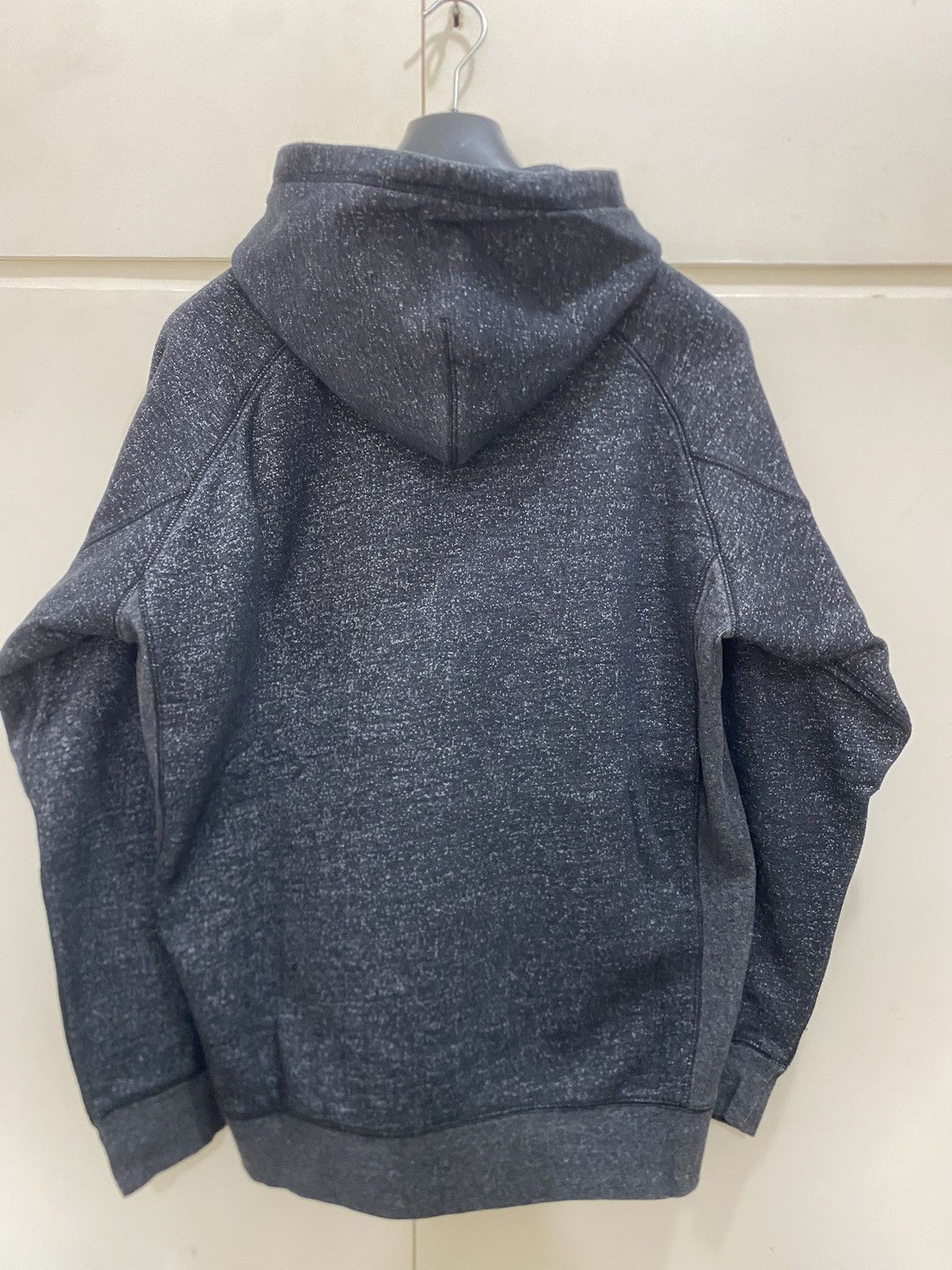 Carhartt Wip Carhartt Wip Waider sweatshirt, size XXL, black/grey, used Size US XXL / EU 58 / 5 - 8 Thumbnail