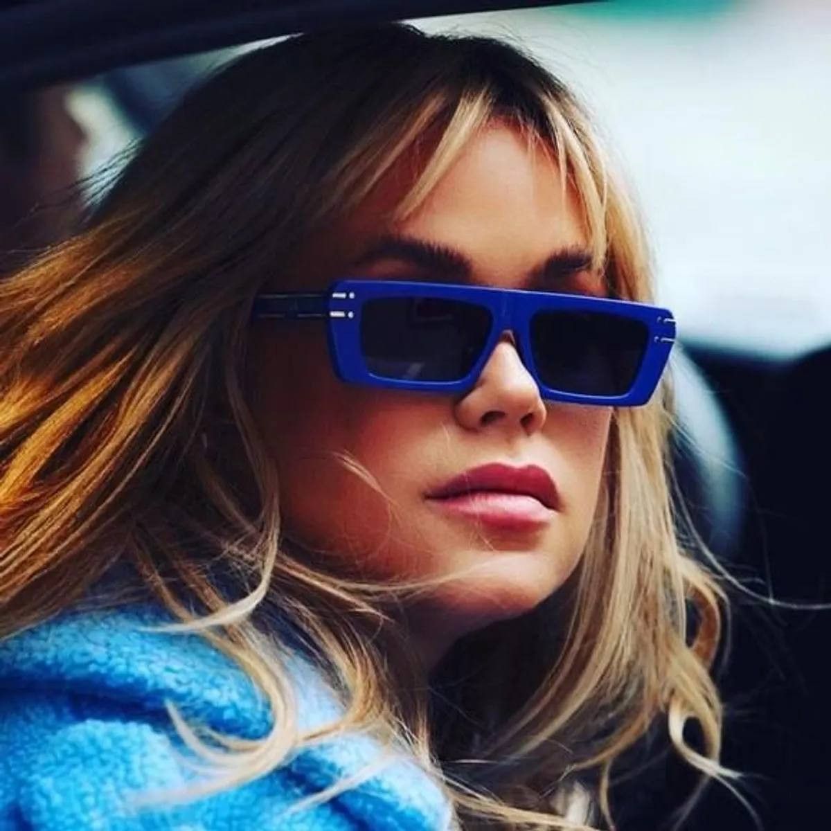 Dior Dior DIORSIGNATURE S2U 30B0 Sunglasses Solid Blue Rectangle Size ONE SIZE - 9 Thumbnail