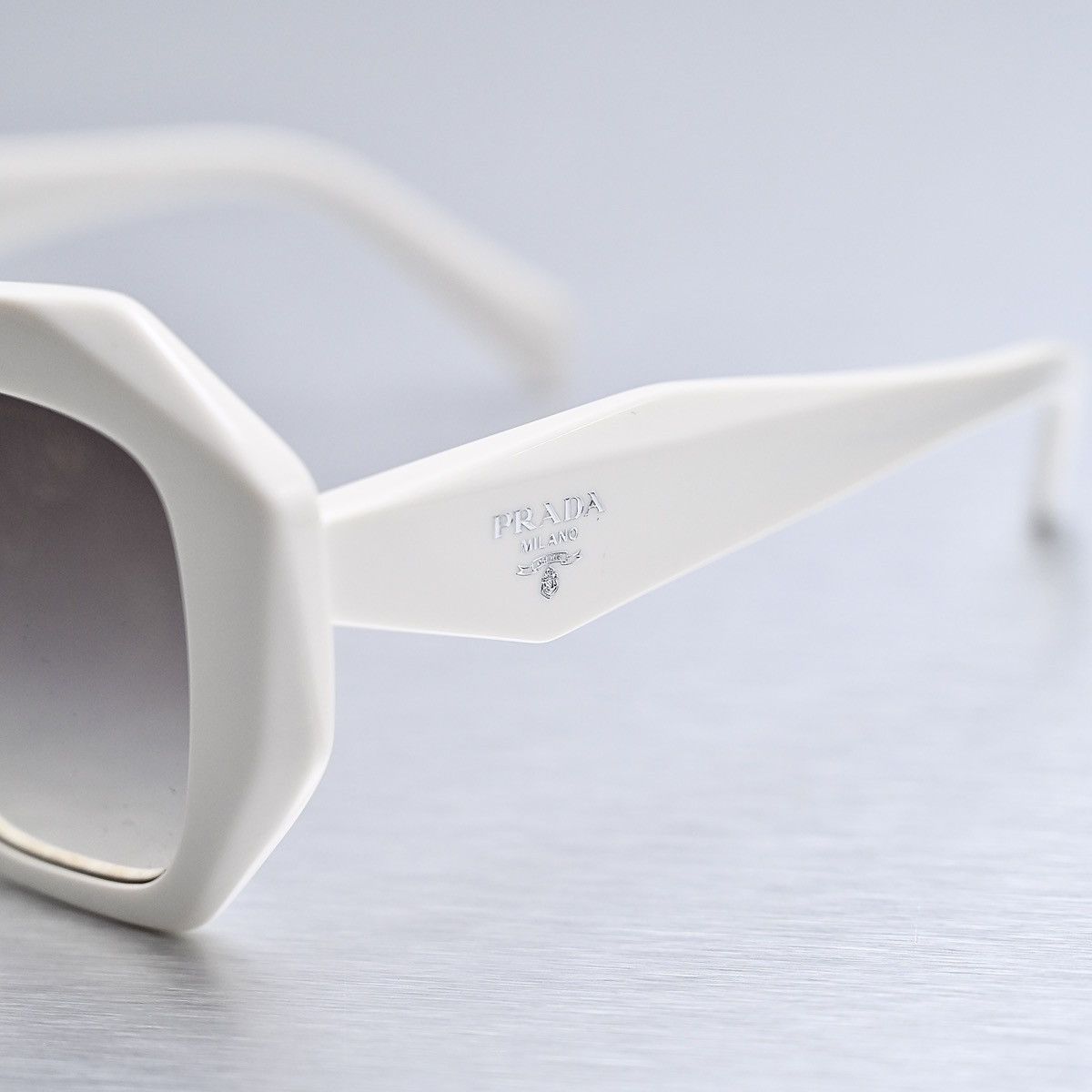 Prada PRADA 0PR 16WSF SUNGLASSES Size ONE SIZE - 3 Thumbnail