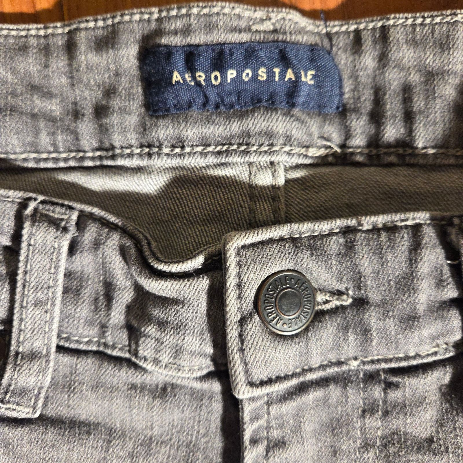 Aeropostale Aeropostale Grey Denim Acid Wash Distressed Shorts Size 32" / US 10 / IT 46 - 4 Thumbnail