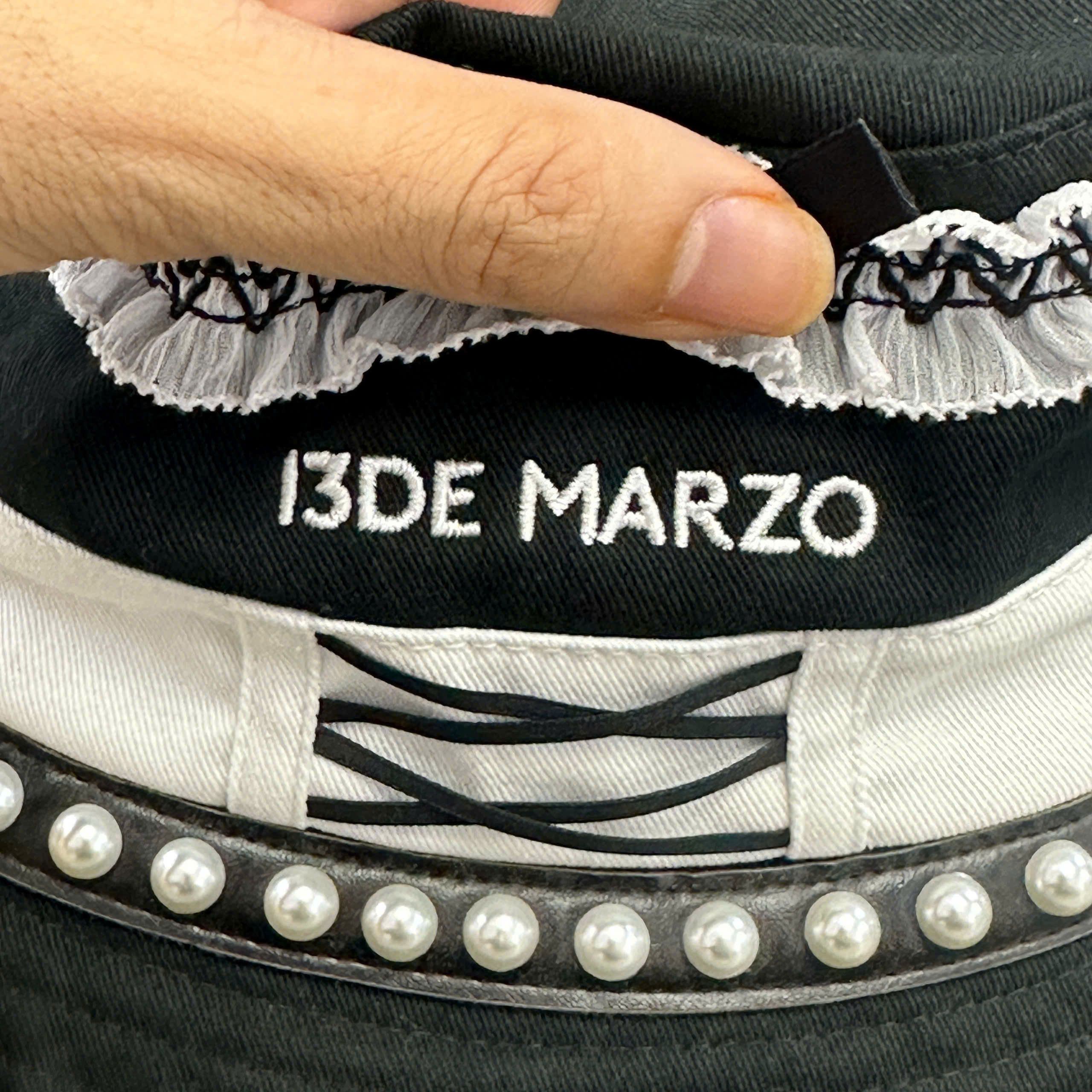13DE MARZO 13 DE MARZO PALDA BEAR CAFE MAID PEARL BUCKET HAT Size ONE SIZE - 3 Thumbnail